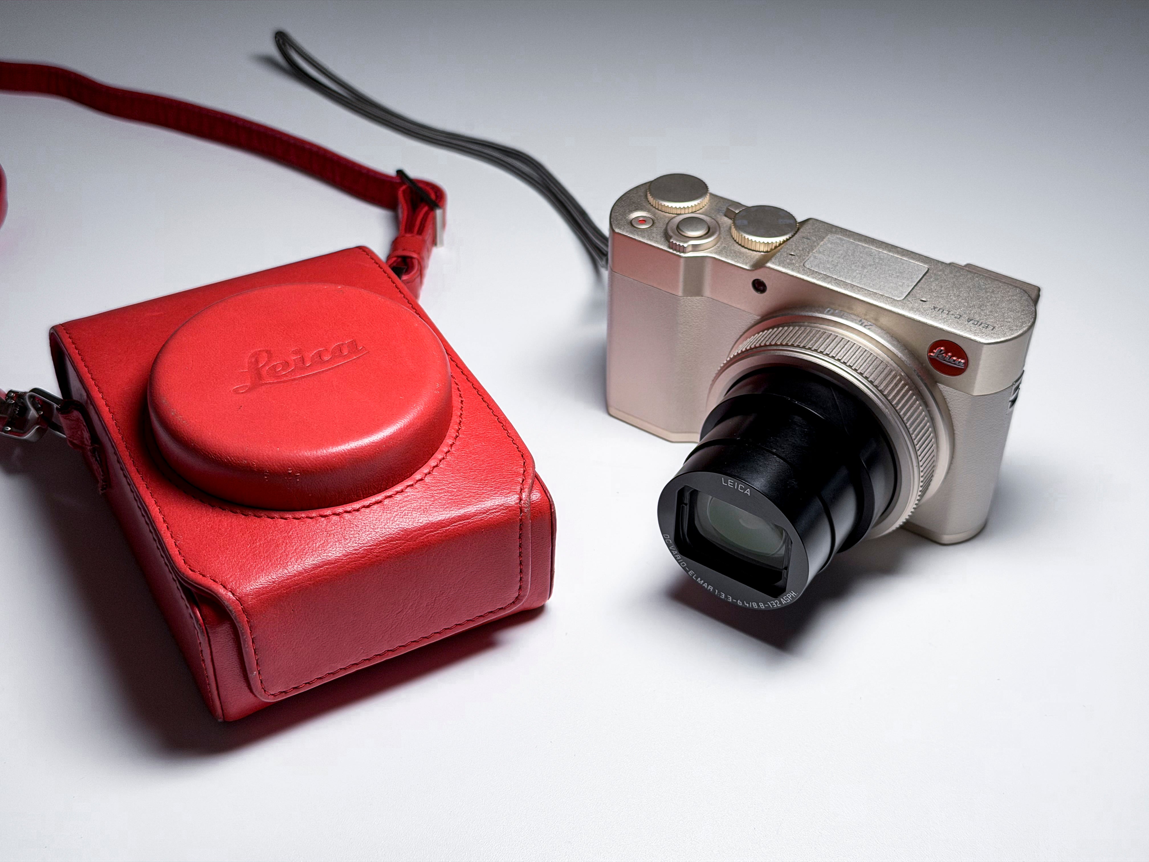 Leica C-Lux Typ 1546 15x Zoom 20mpx 4K with Case - 1 Year Warranty, Mint