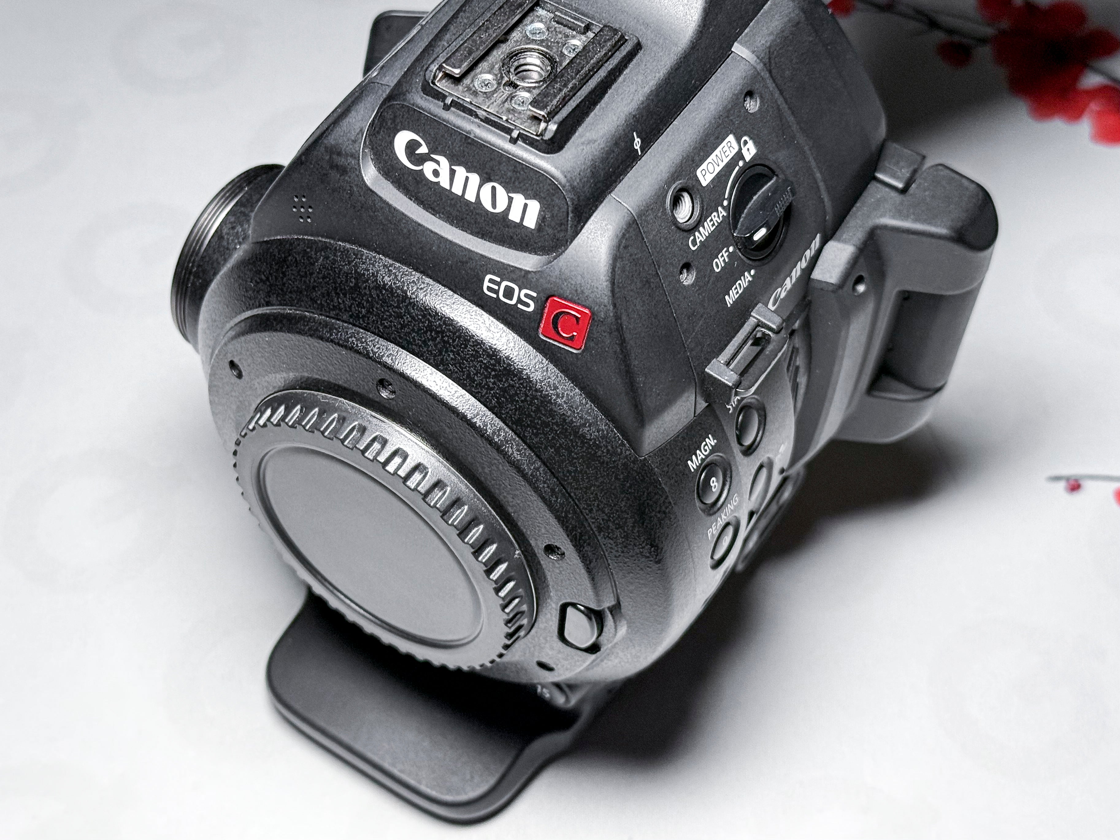 Canon EOS C100 Mark II - 440 Hours Only - Warranty, Perfectly Working