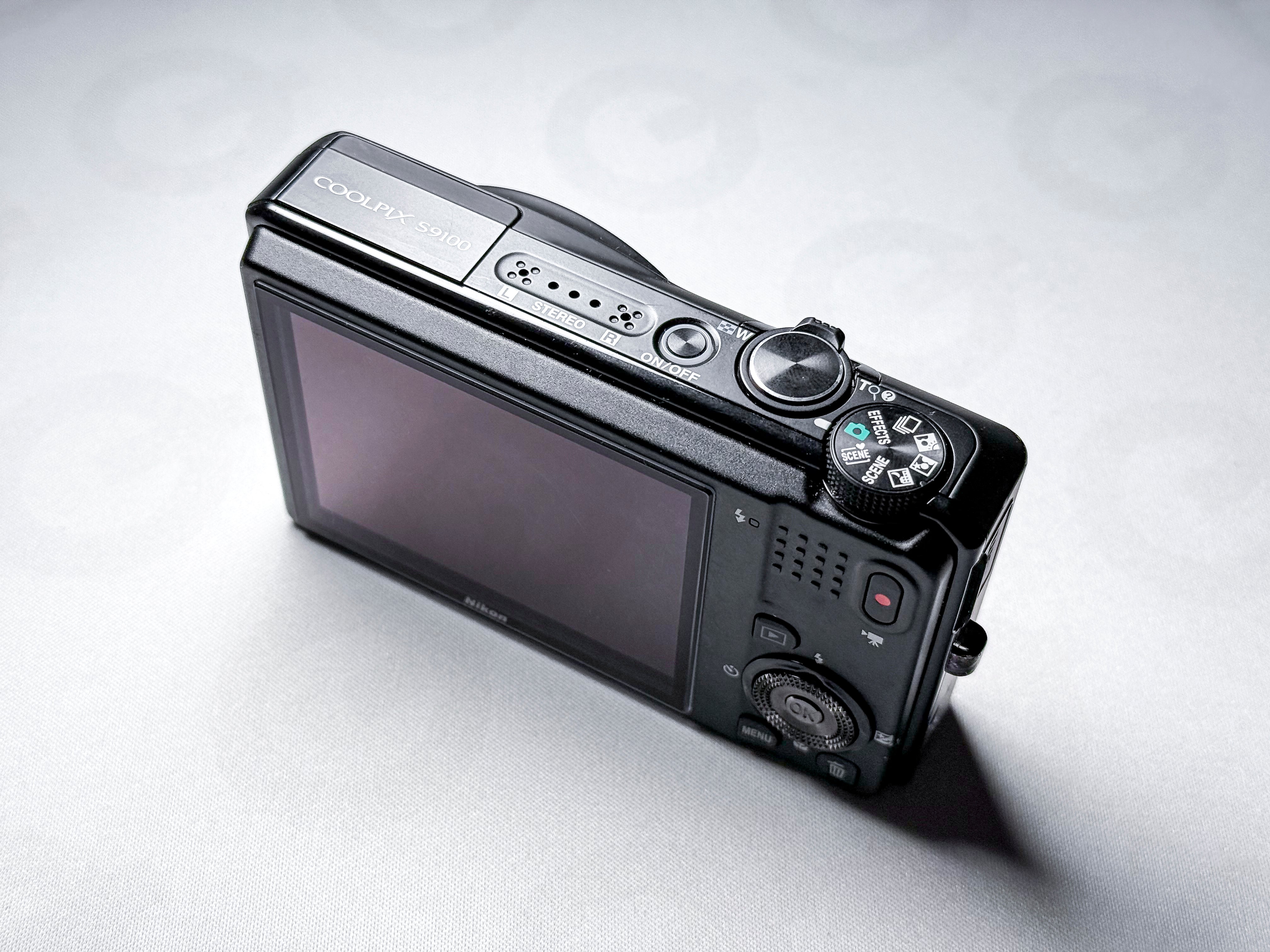 Fotocamera compatta Nikon Coolpix S9100 - Garanzia, perfettamente funzionante