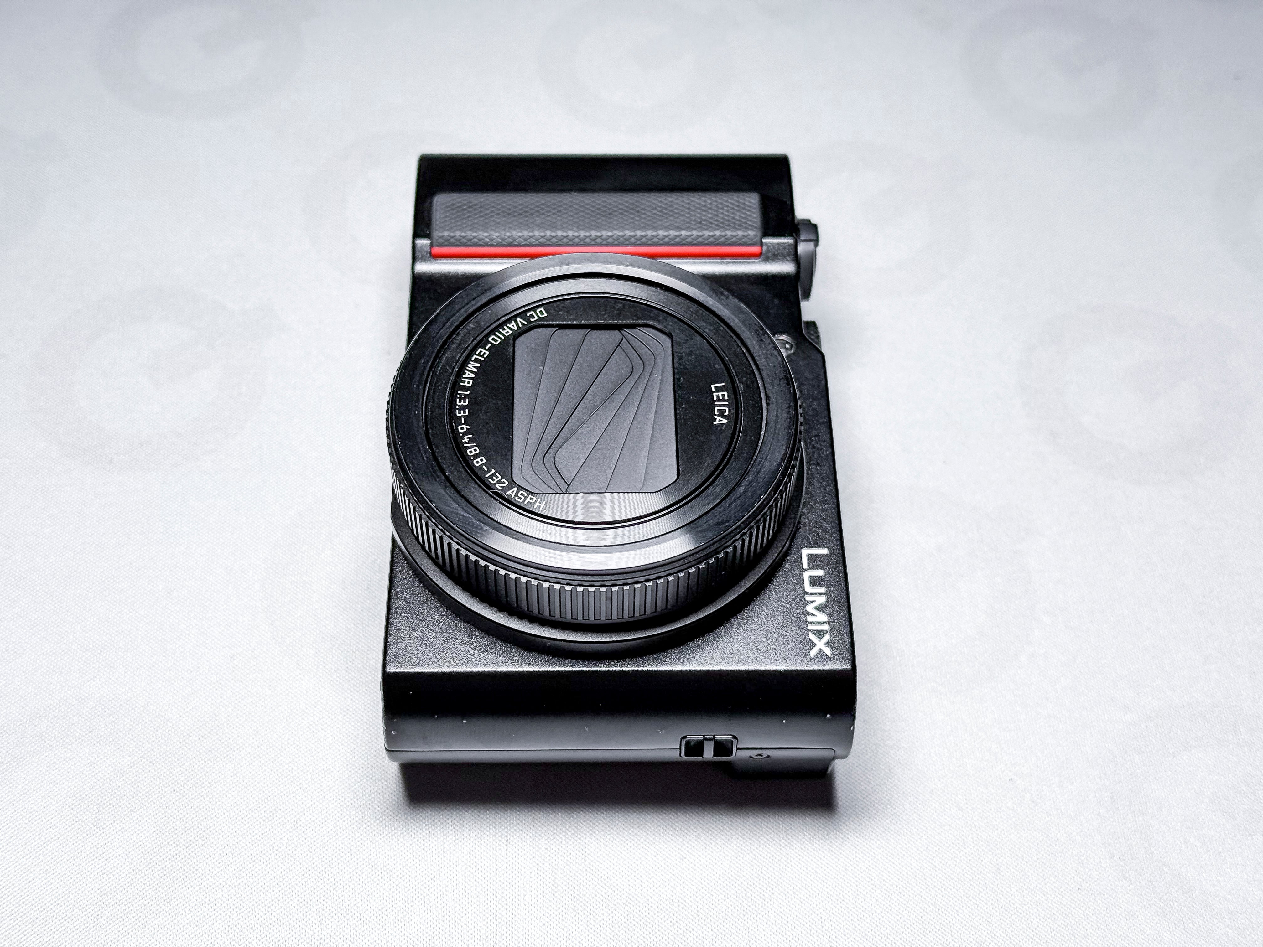 Panasonic Lumix TZ200 / ZS220 / ZS200 Leica 24-360mm 1" - Working, Screen Issue