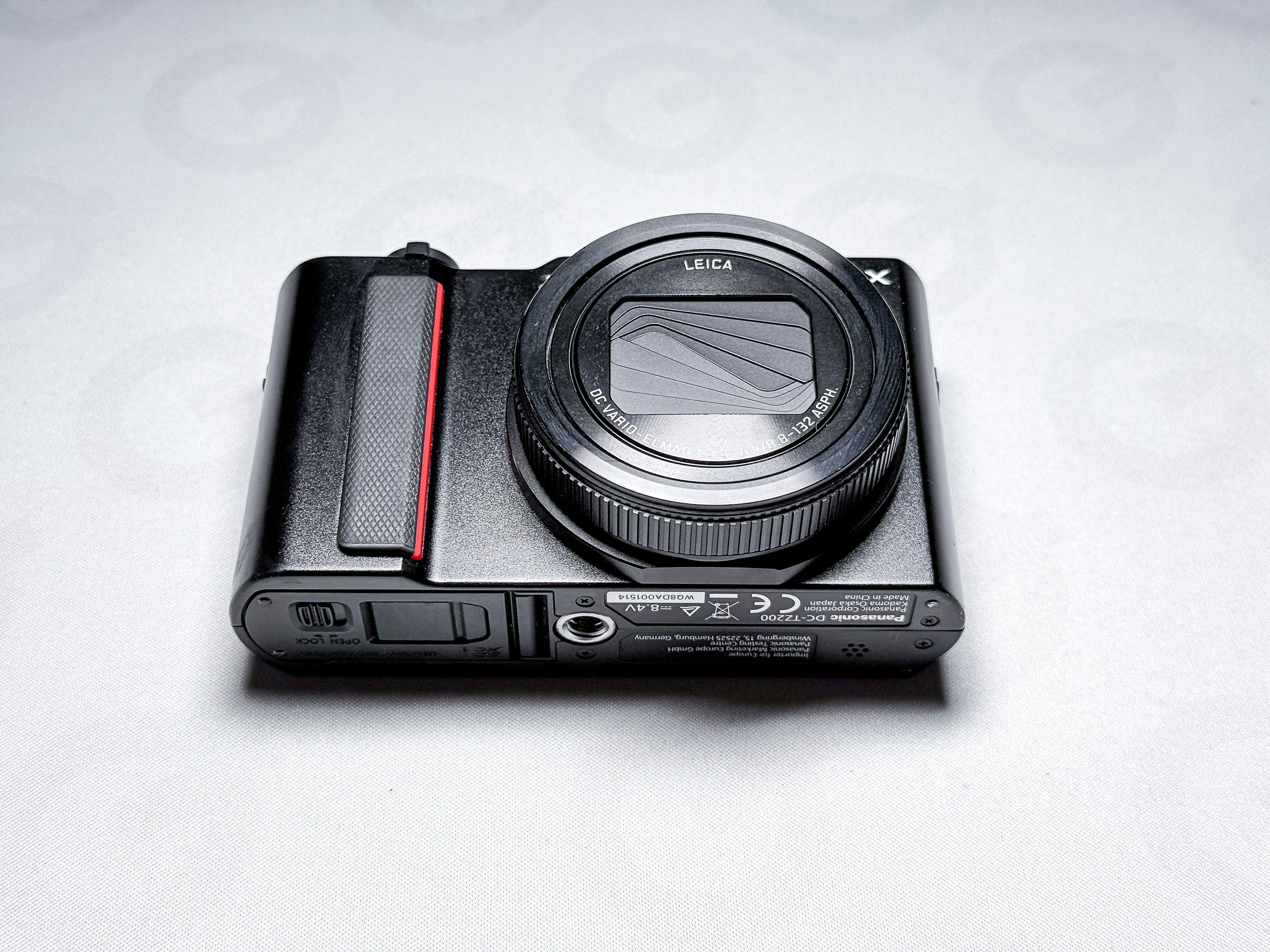 Panasonic Lumix TZ200 / ZS220 / ZS200 Leica 24-360mm 1" - Working, Screen Issue