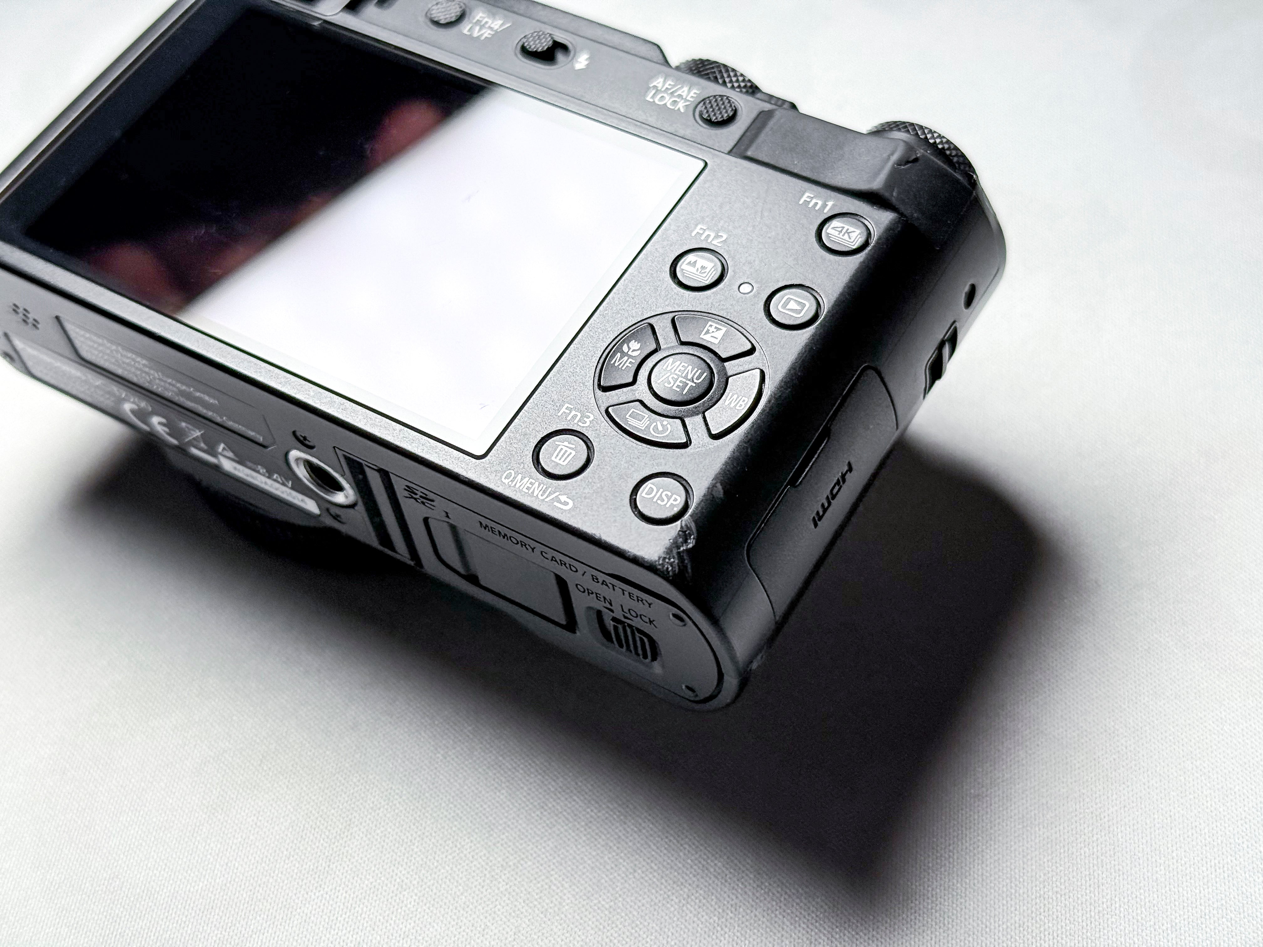 Panasonic Lumix TZ200 / ZS220 / ZS200 Leica 24-360mm 1" - Working, Screen Issue