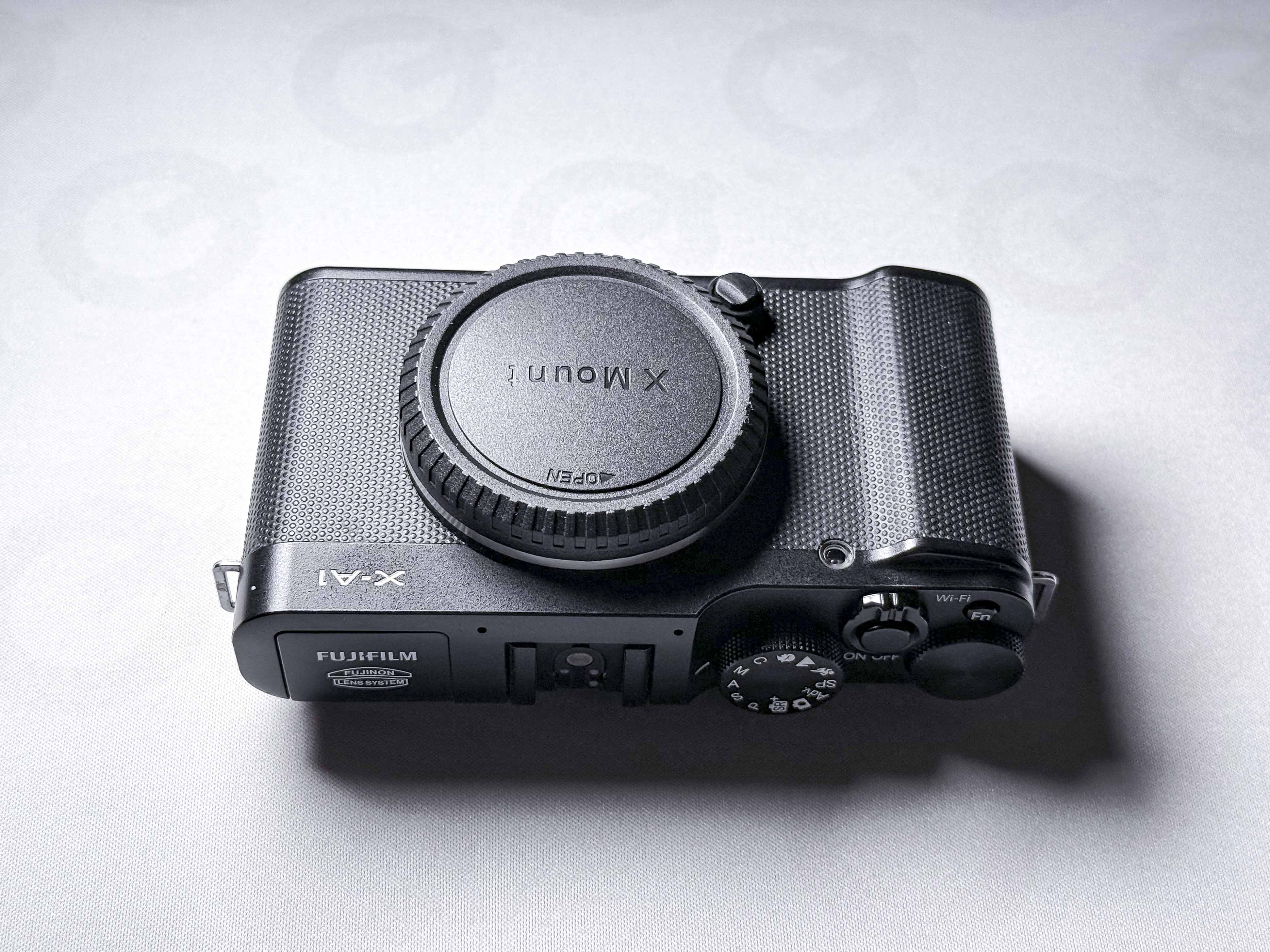 Fujifilm X-A1 Mirrorless Camera 16.3 Mpx - 1 Year Warranty, Near Mint XA1