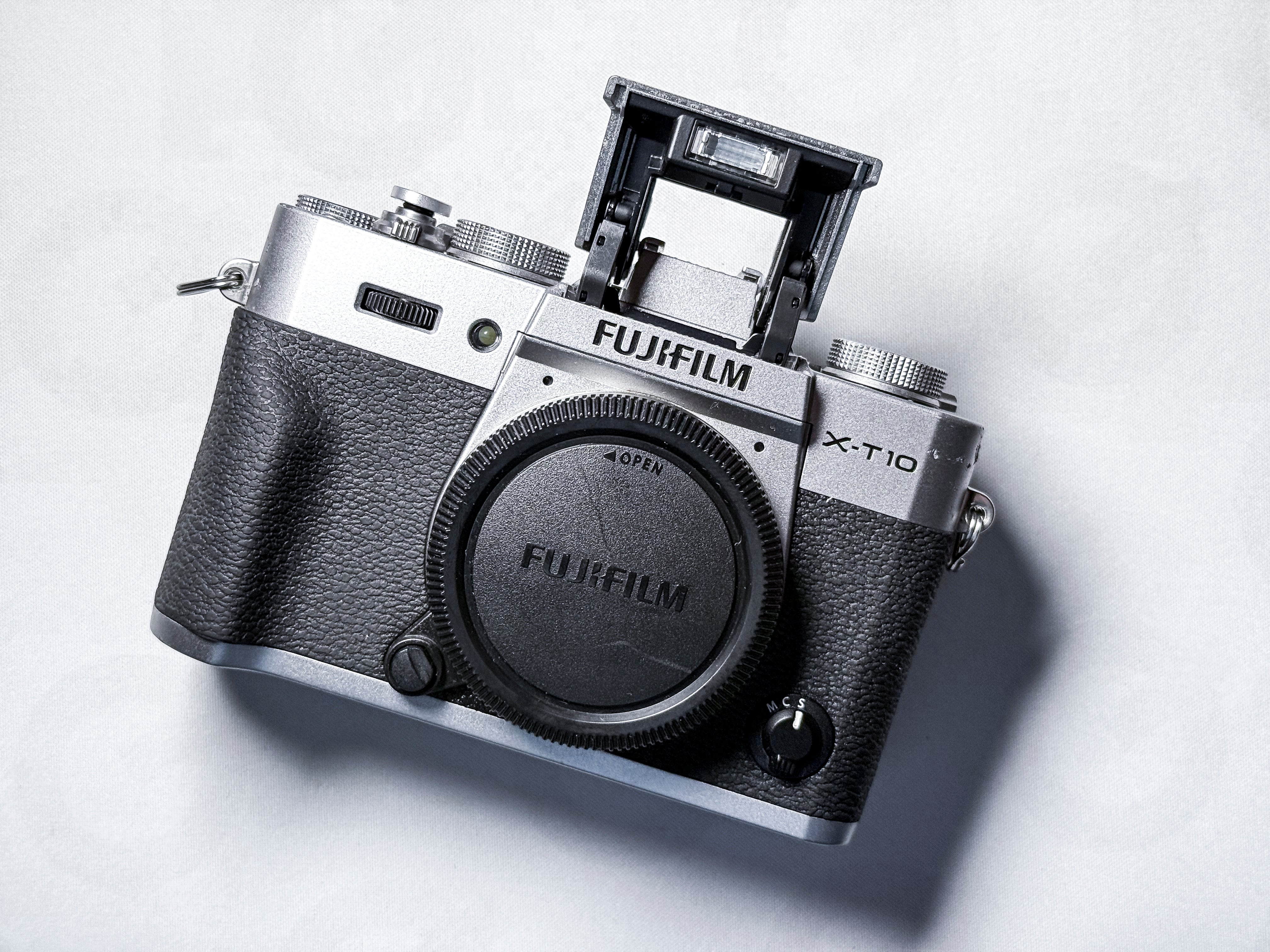 Fujifilm X-T10 Mirrorless APS-C 16.3 Mpx - with 1 Year Warranty, XT10