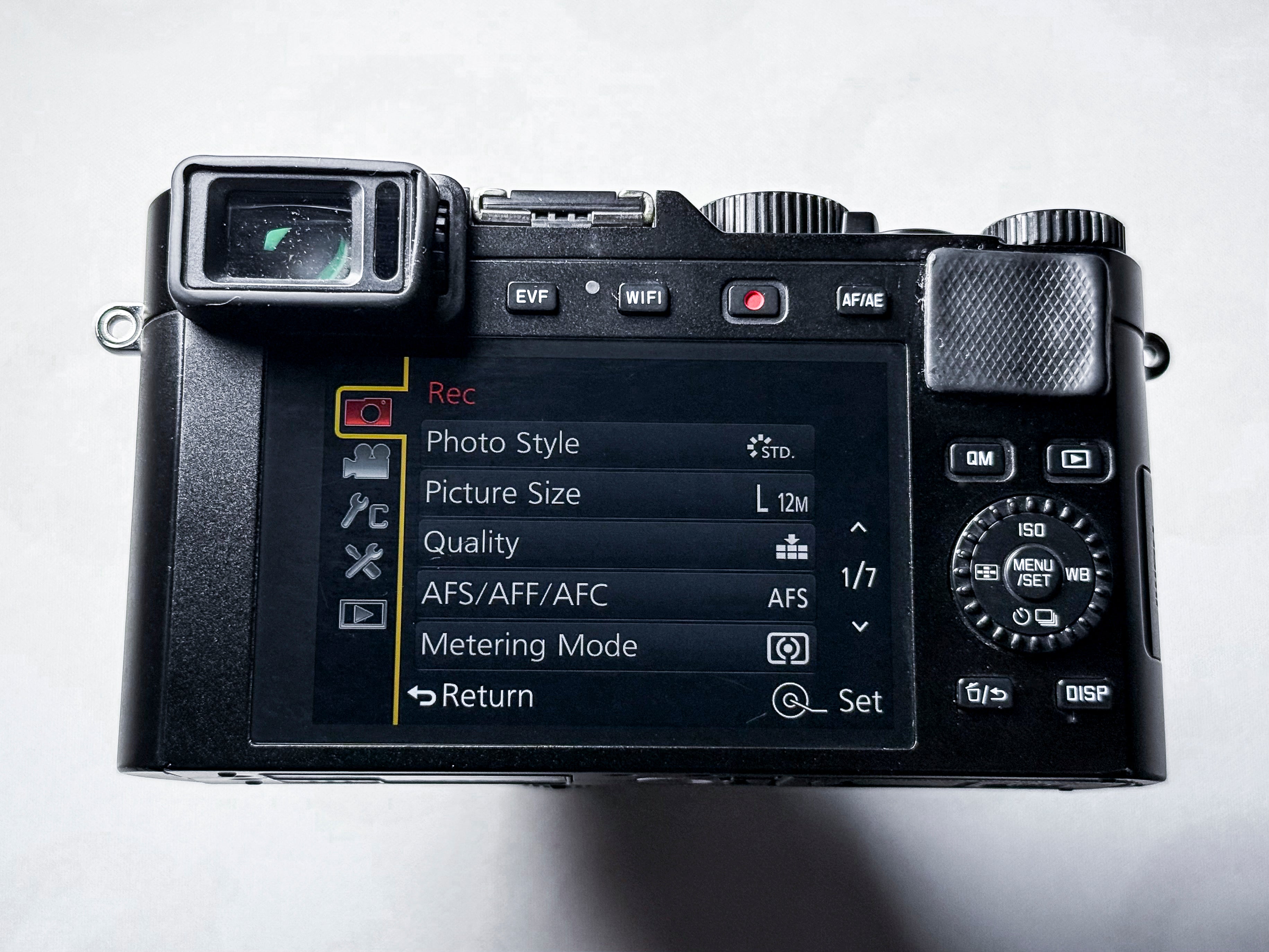 Leica D-Lux Typ 109 Summilux 24-75mm LX100 - Perfectly Working, Read