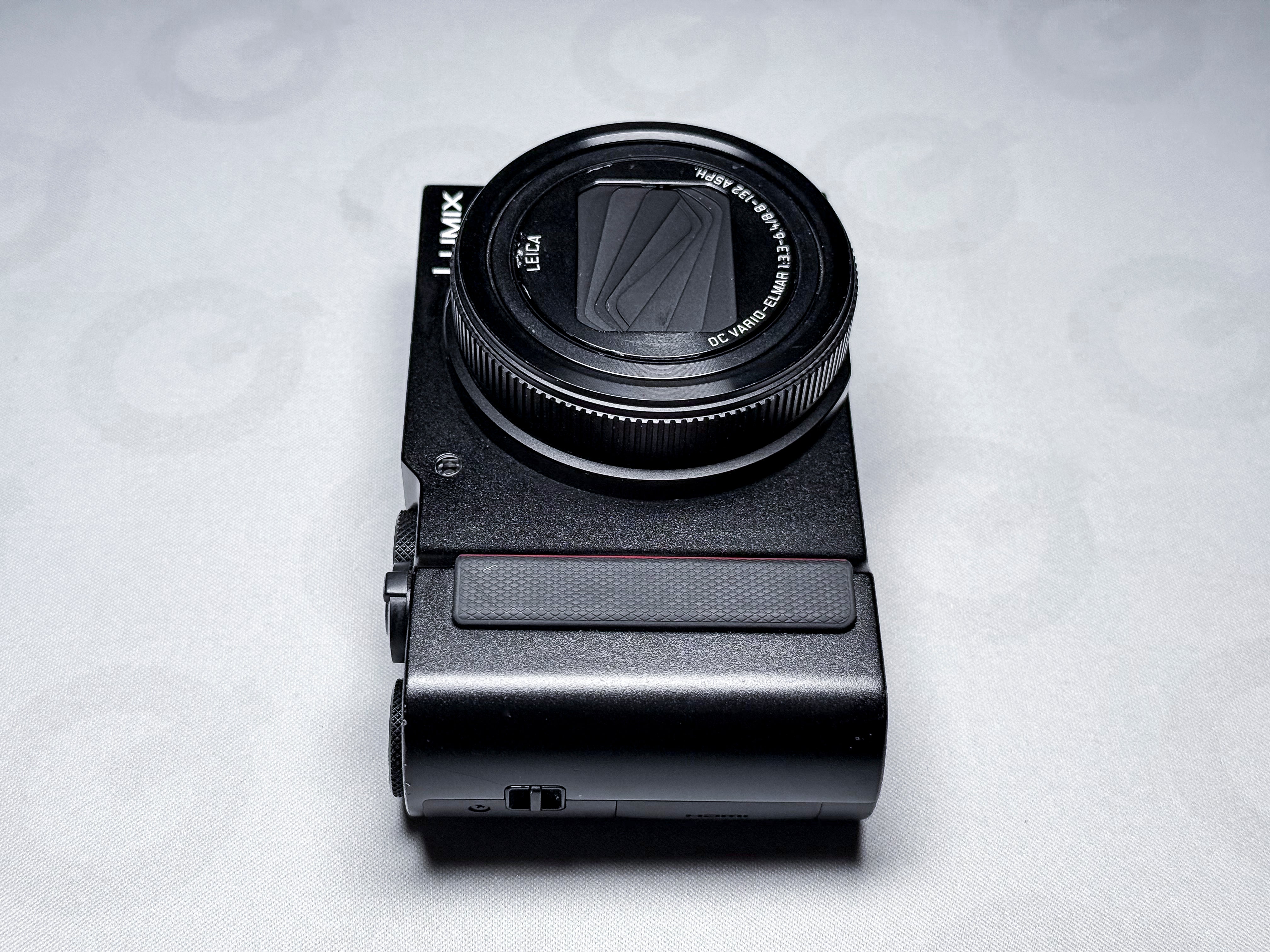 Panasonic Lumix TZ200 15x Leica Lens - 1 Year Warranty, Perfectly Working