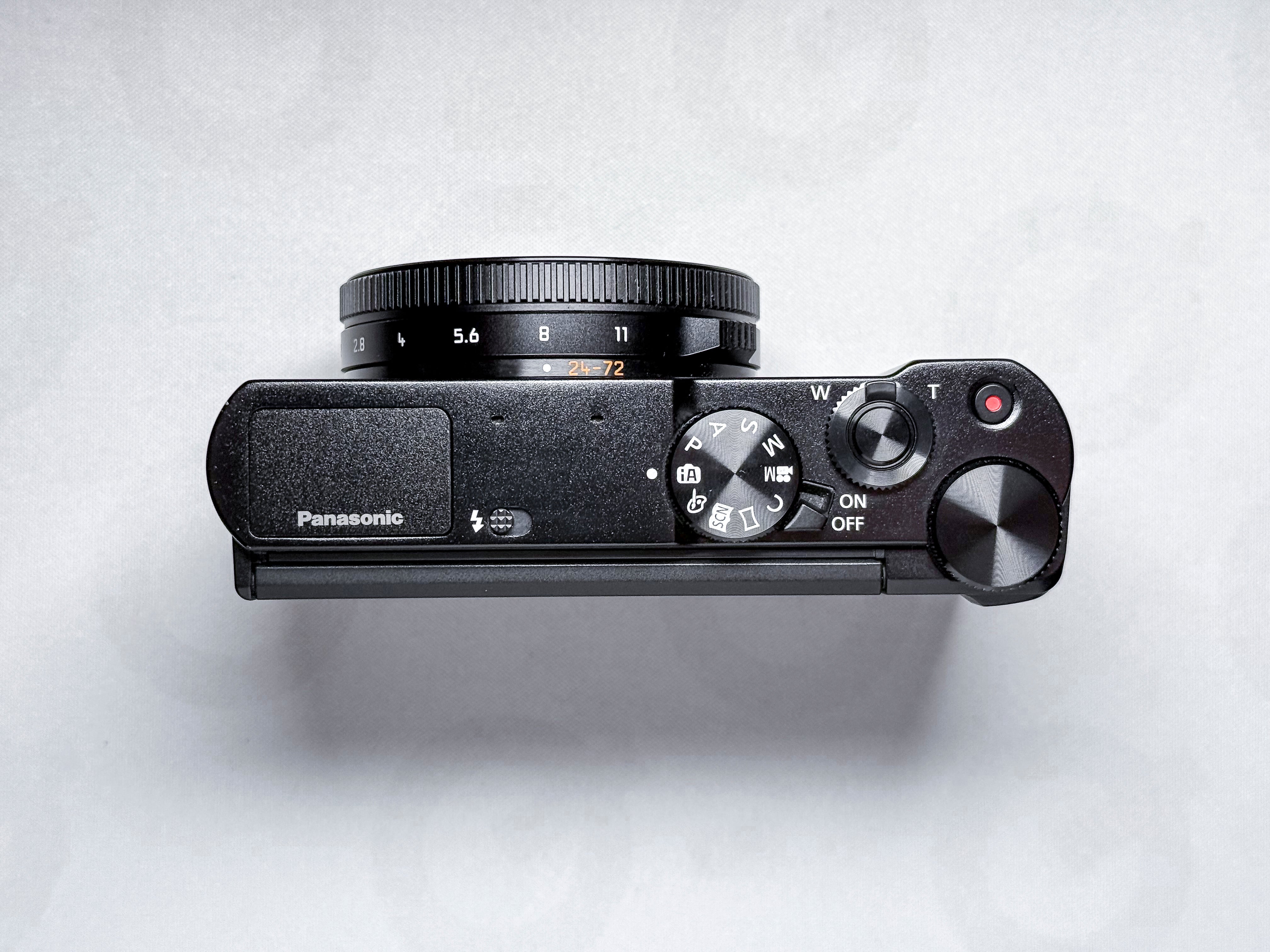 Panasonic Lumix LX15 - LX10 with Leica Summilux 4k Video - Warranty, Near Mint Condition