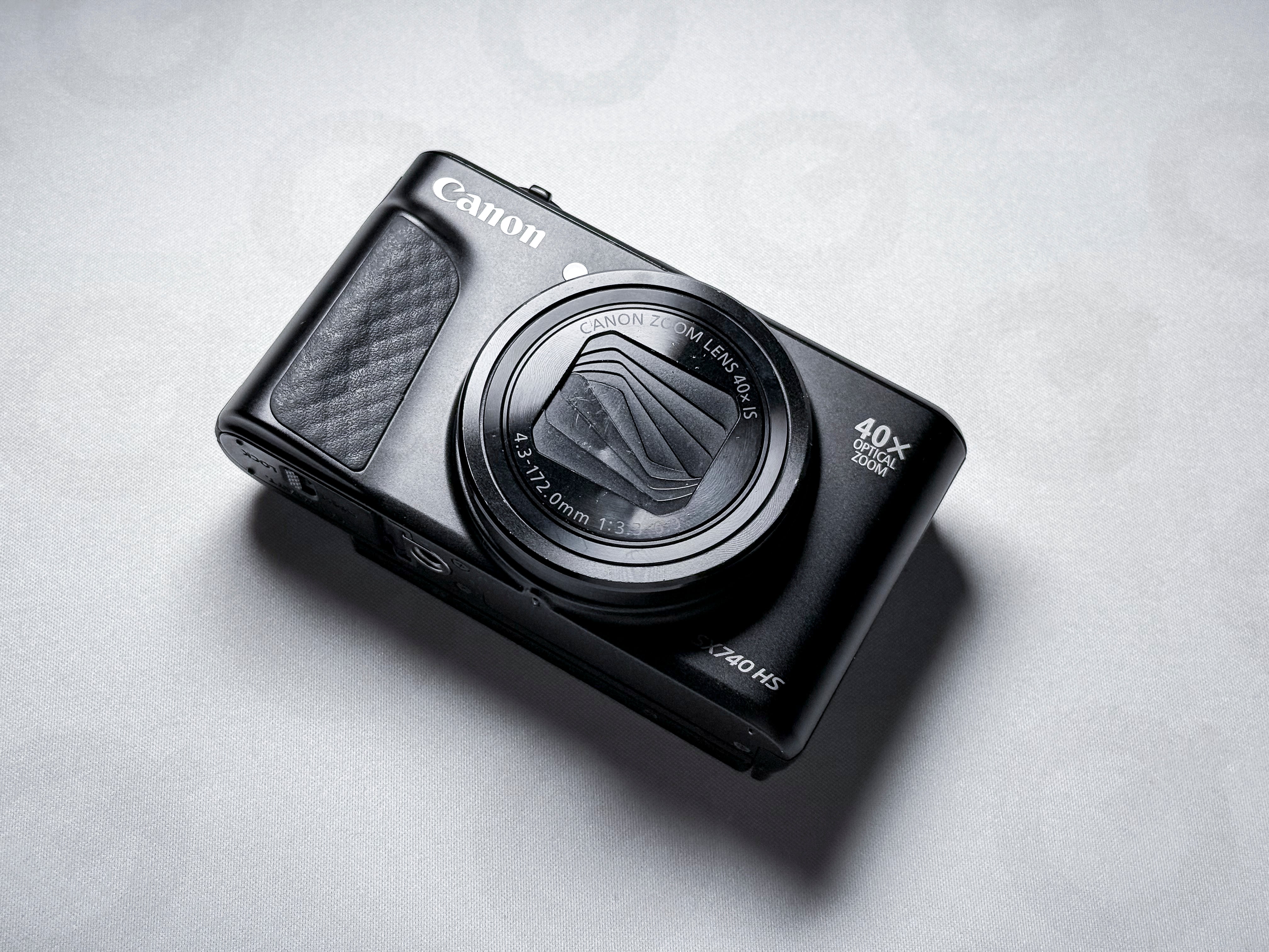 Canon SX740 HS Powershot Compact Camera 40x Zoom - Screen Issue