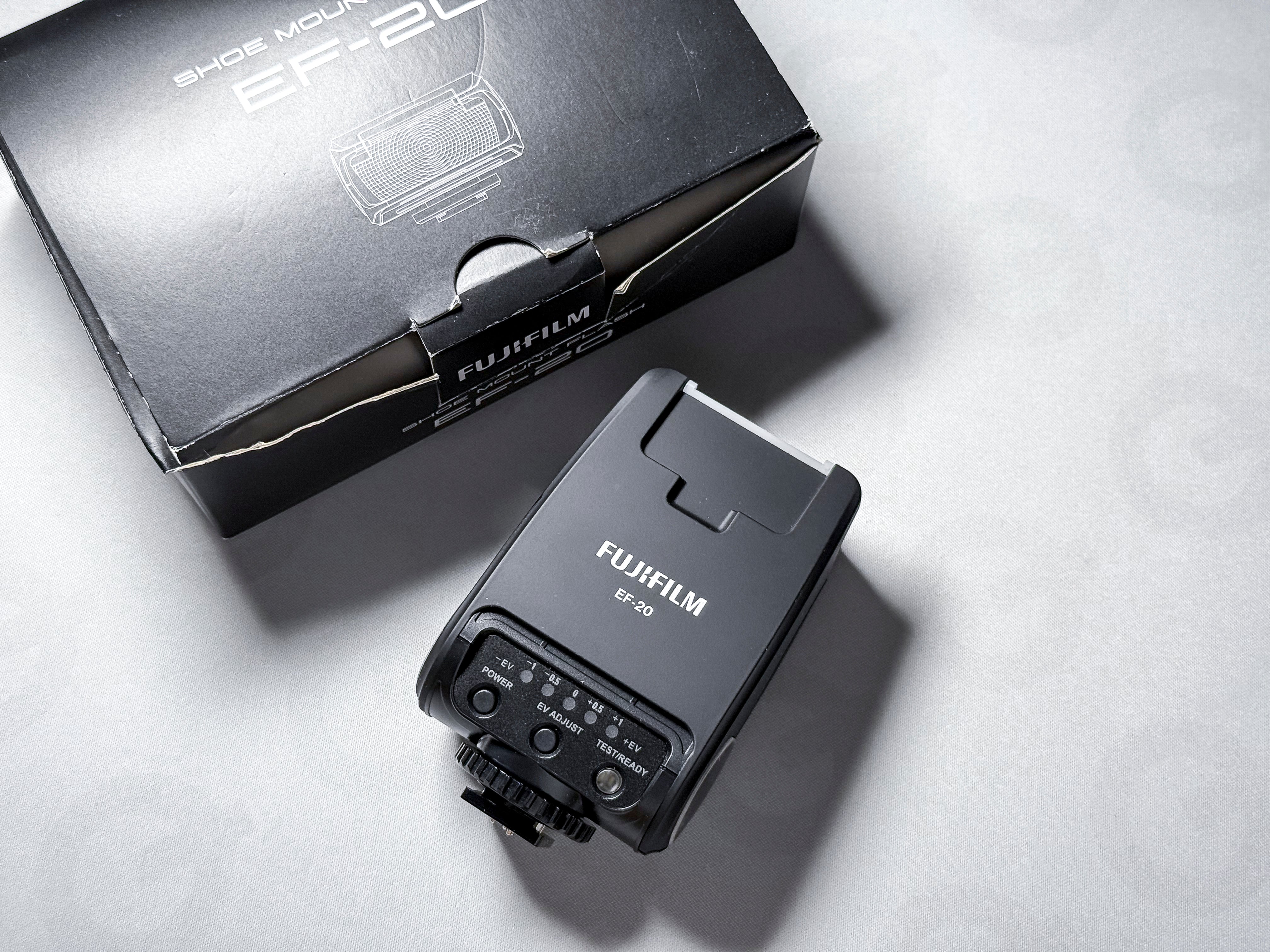 Fujifilm EF-20 Flash Accessory - 1 Year Warranty, Excellent, Fuji