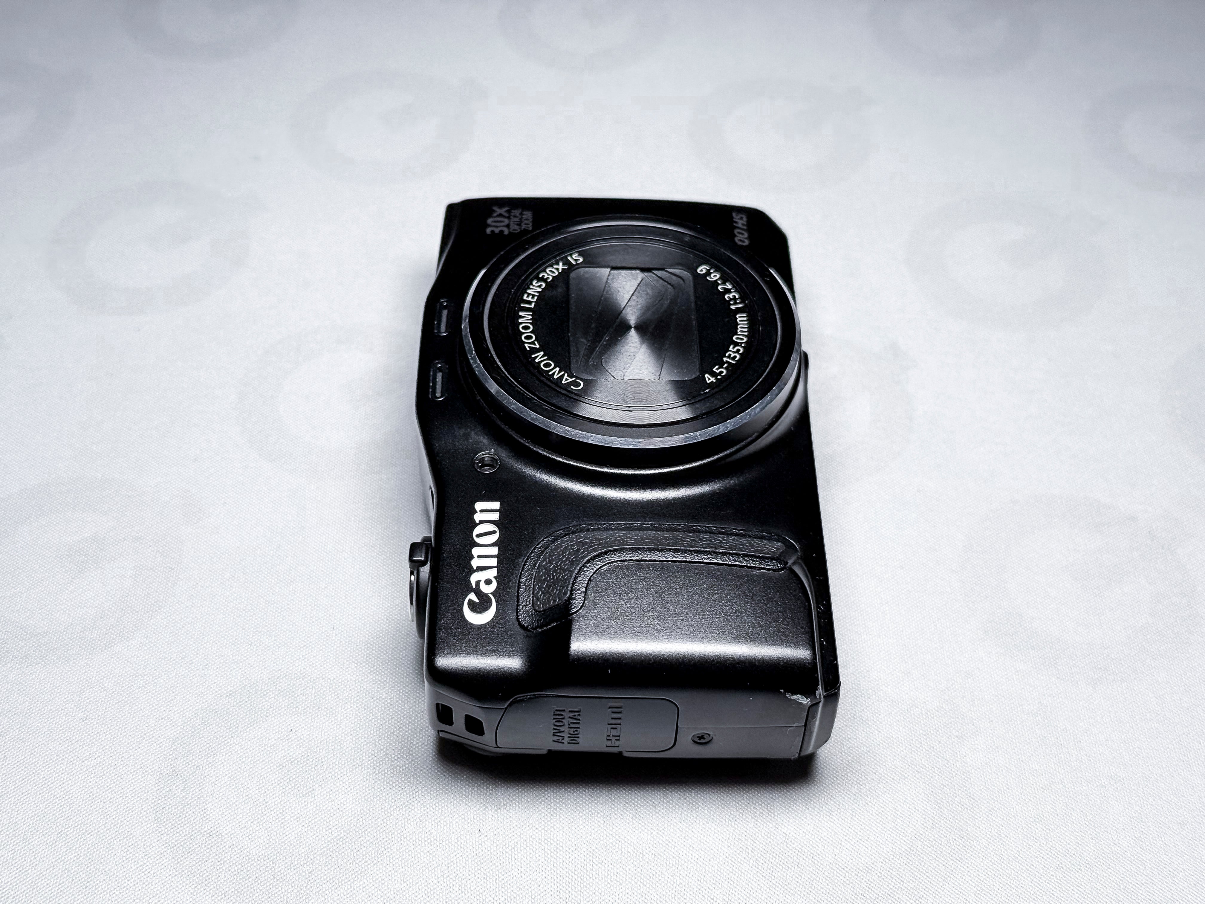 Canon SX700 HS Powershot 30X Zoom - 1 Year Warranty, Perfectly Working