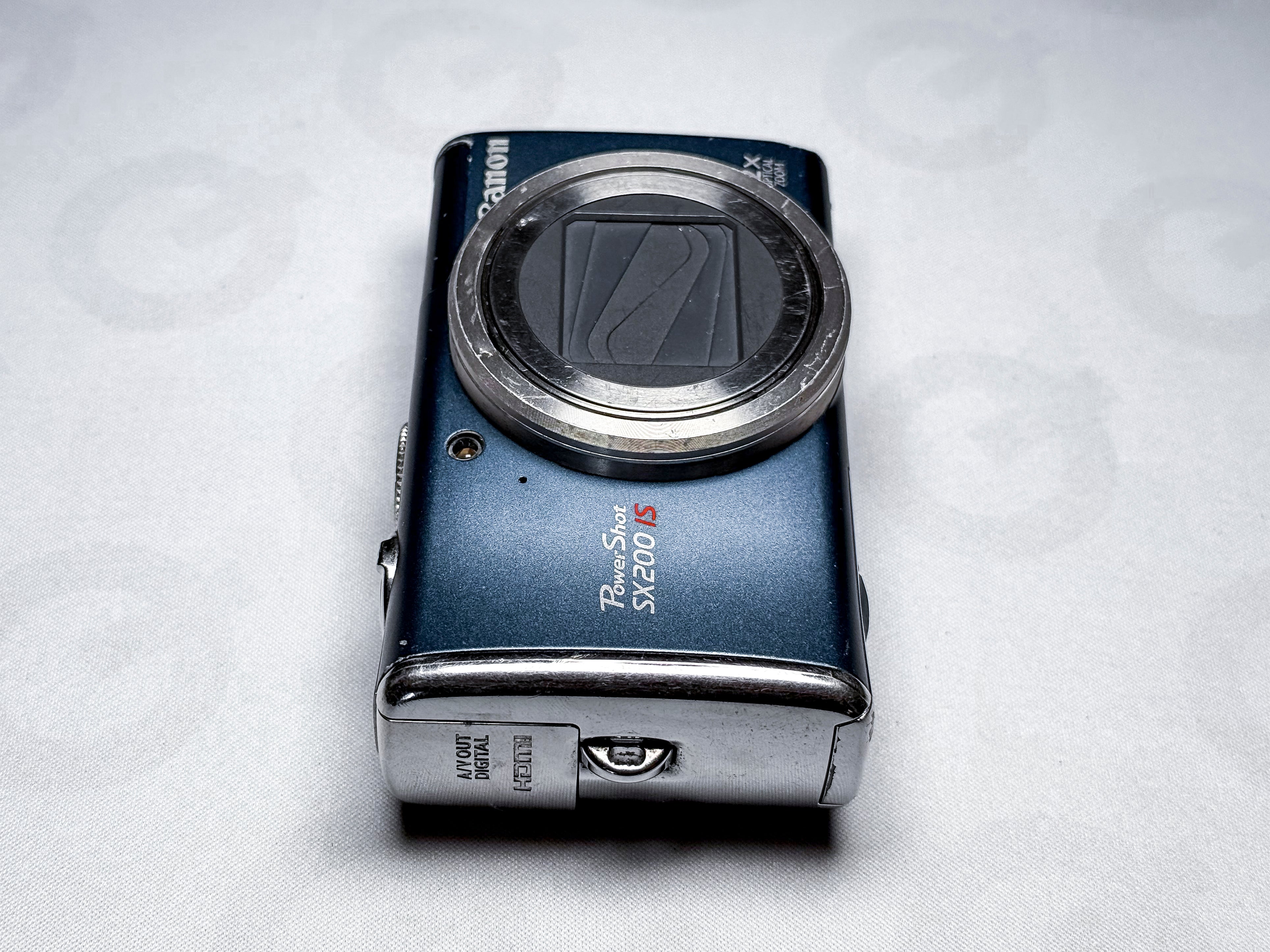 Canon SX200 IS CCD 12x Zoom - 1 Year Warranty, Perfectly Working