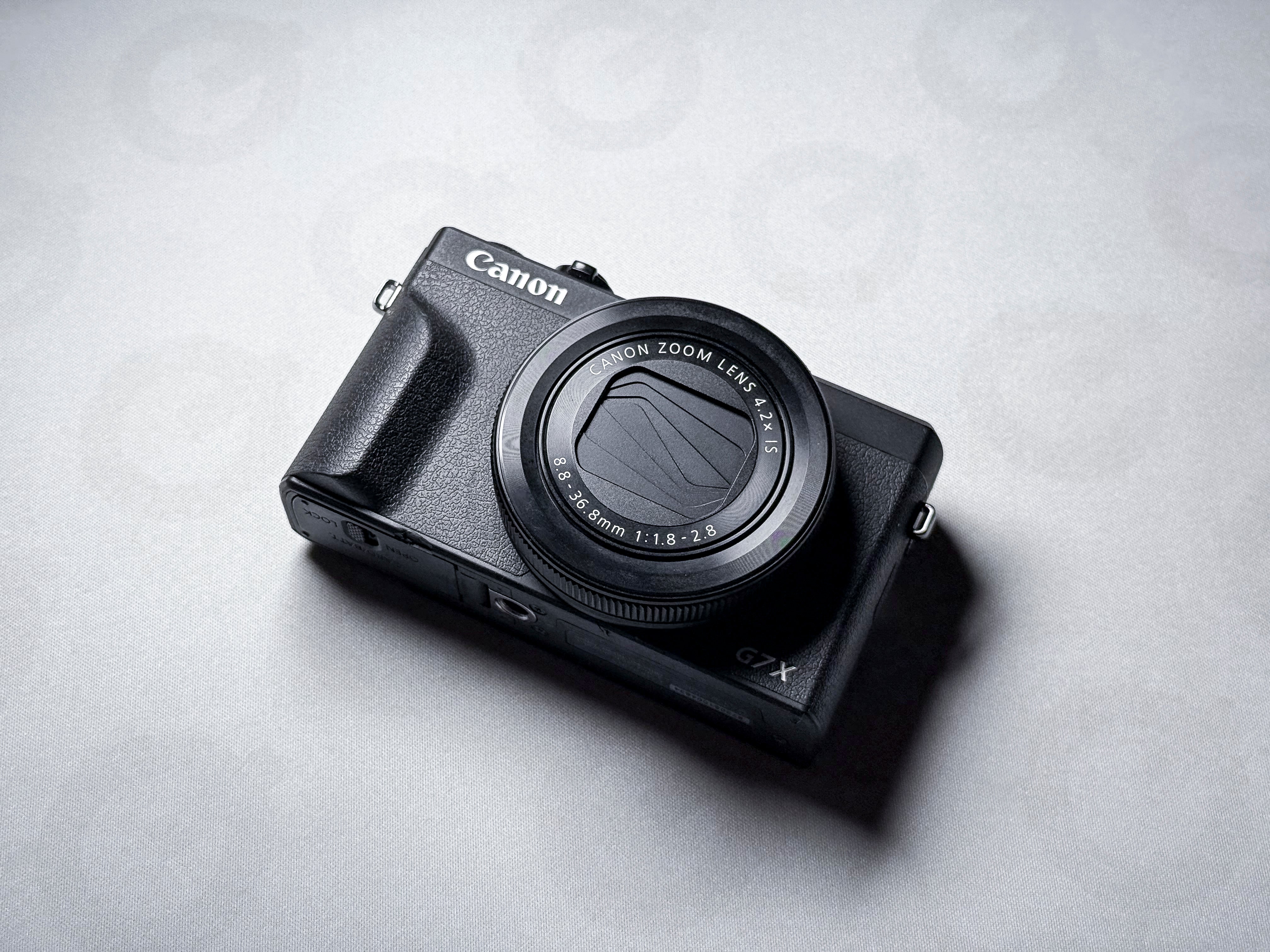 Canon G7X Mark iii 3 Powershot Compact Camera - 1 Year Warranty, Excellent G7 X