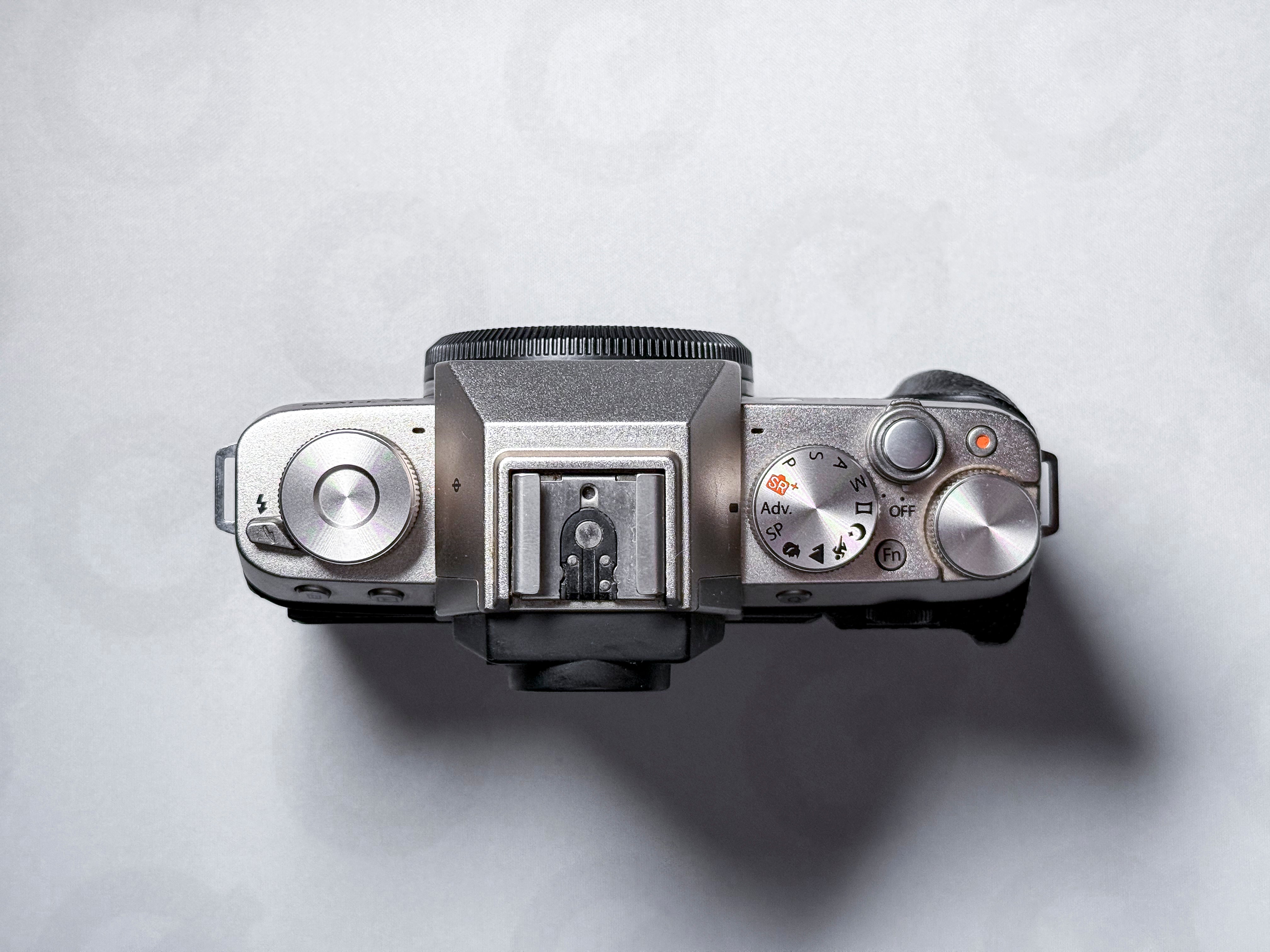 Fujifilm X-T100 APS-C Mirrorless - 1 Year Warranty, Perfectly Working Fuji XT100