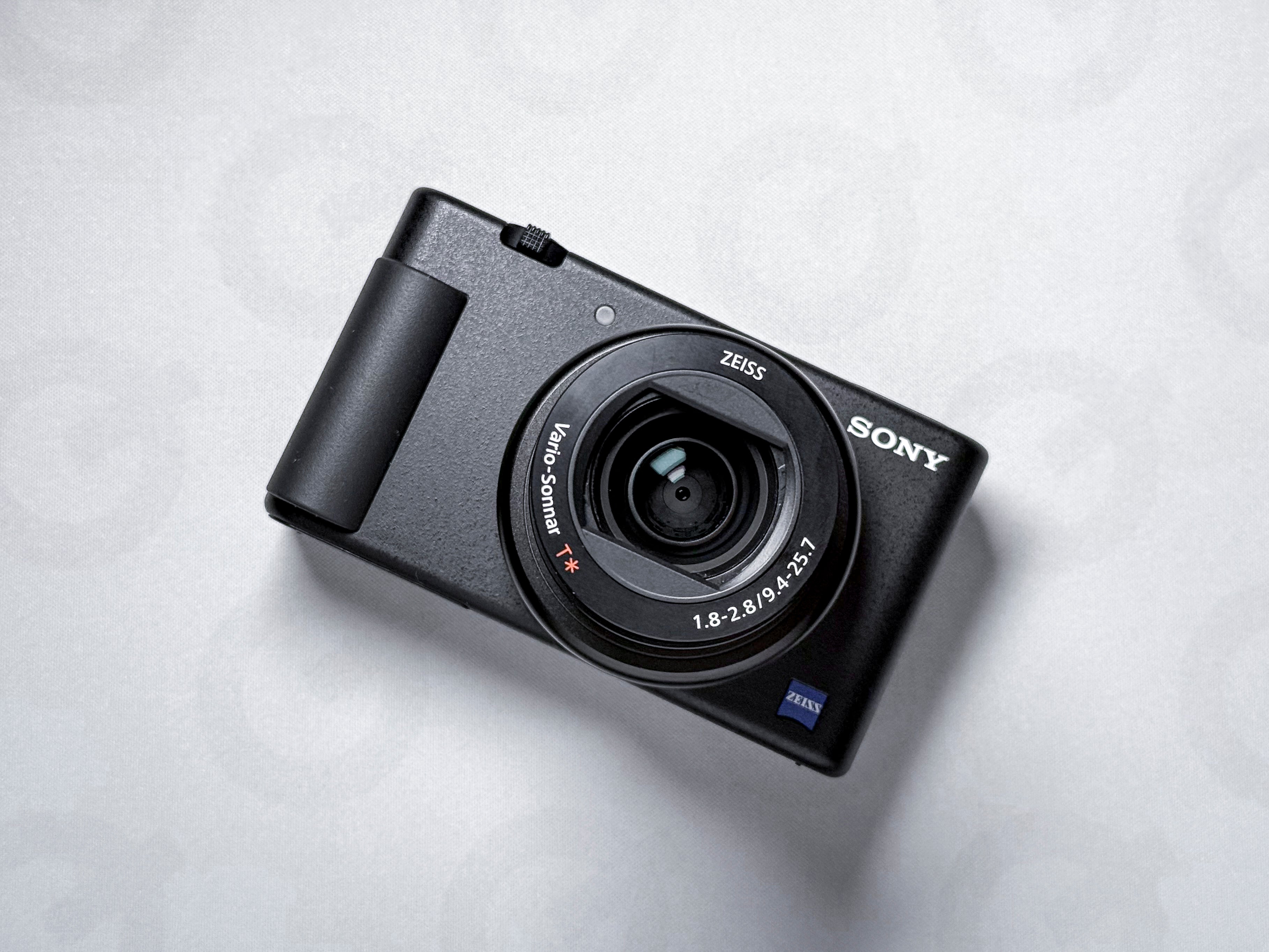 Sony ZV-1 20.1 Mpx Compact Camera 4K Vlog - 1 Year Warranty, Near Mint
