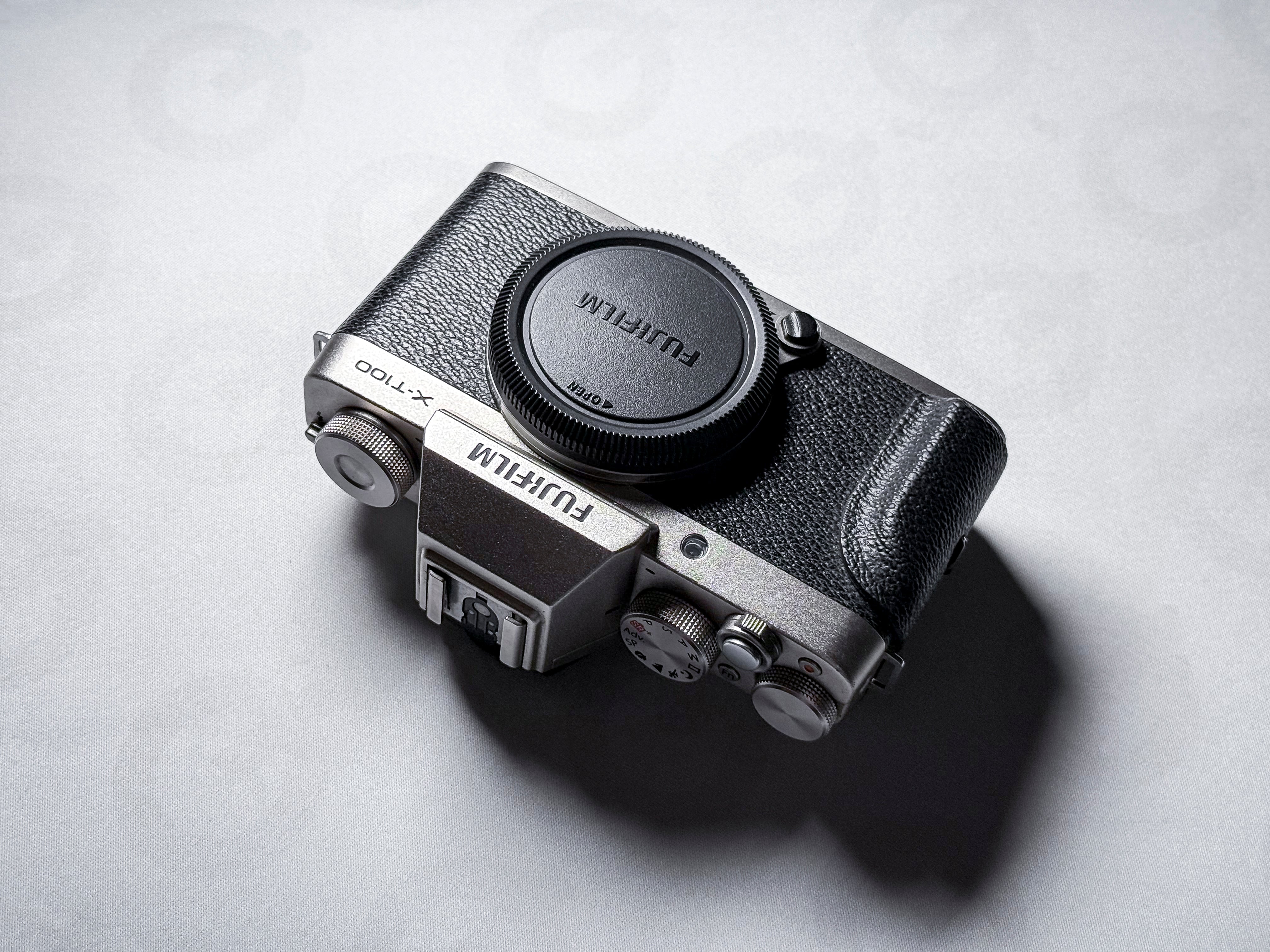 Fujifilm X-T100 APS-C Mirrorless - 1 Year Warranty, Perfectly Working Fuji XT100