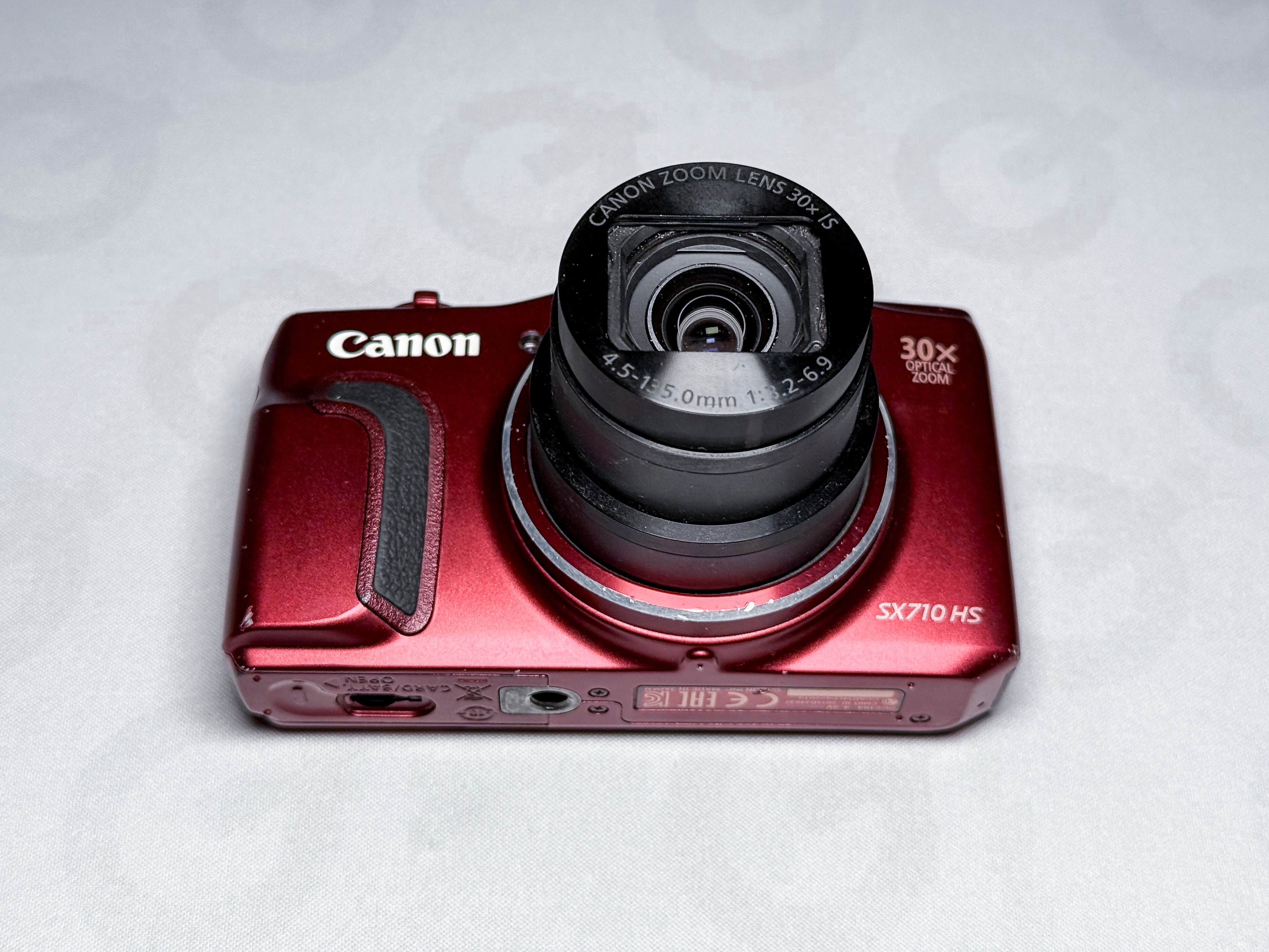 Canon SX700 HS Powershot 30X Zoom - 1 Year Warranty, Perfectly Working