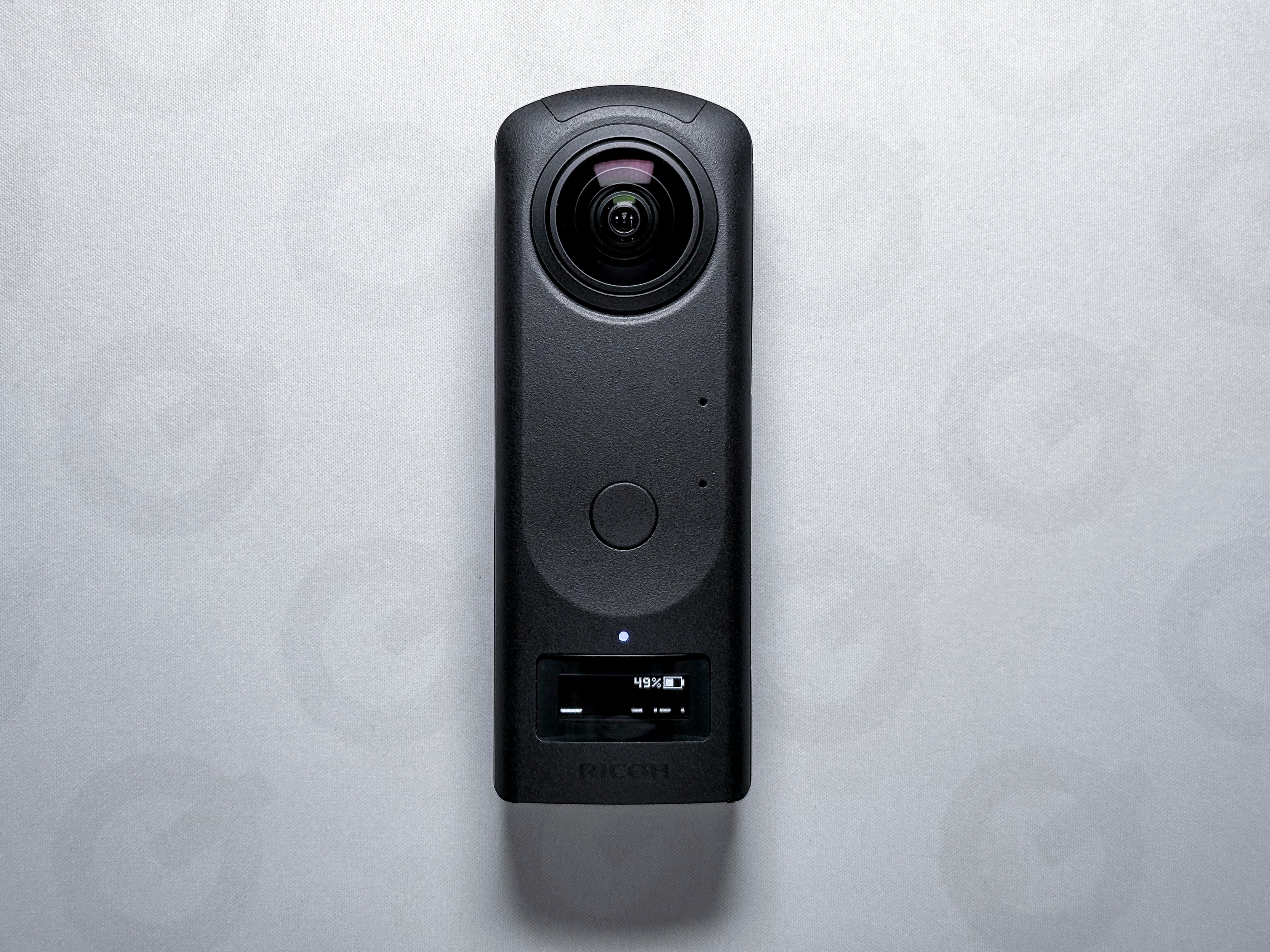 Fotocamera Ricoh Theta Z1 360 con sensore da 1 pollice - 1 anno di garanzia, quasi perfetta