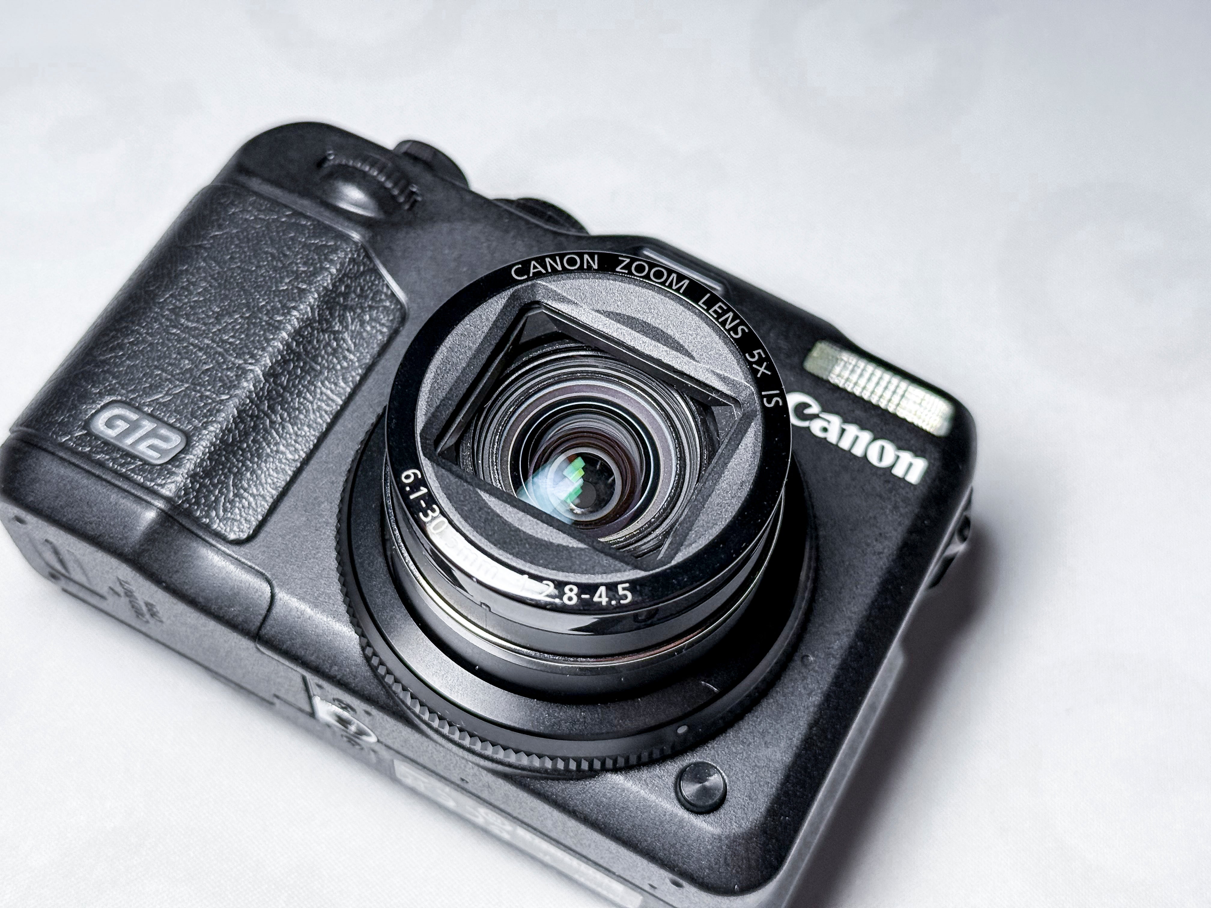 Canon Powershot G12 CCD Compact Camera - 1 Year Warranty, Mint with Case