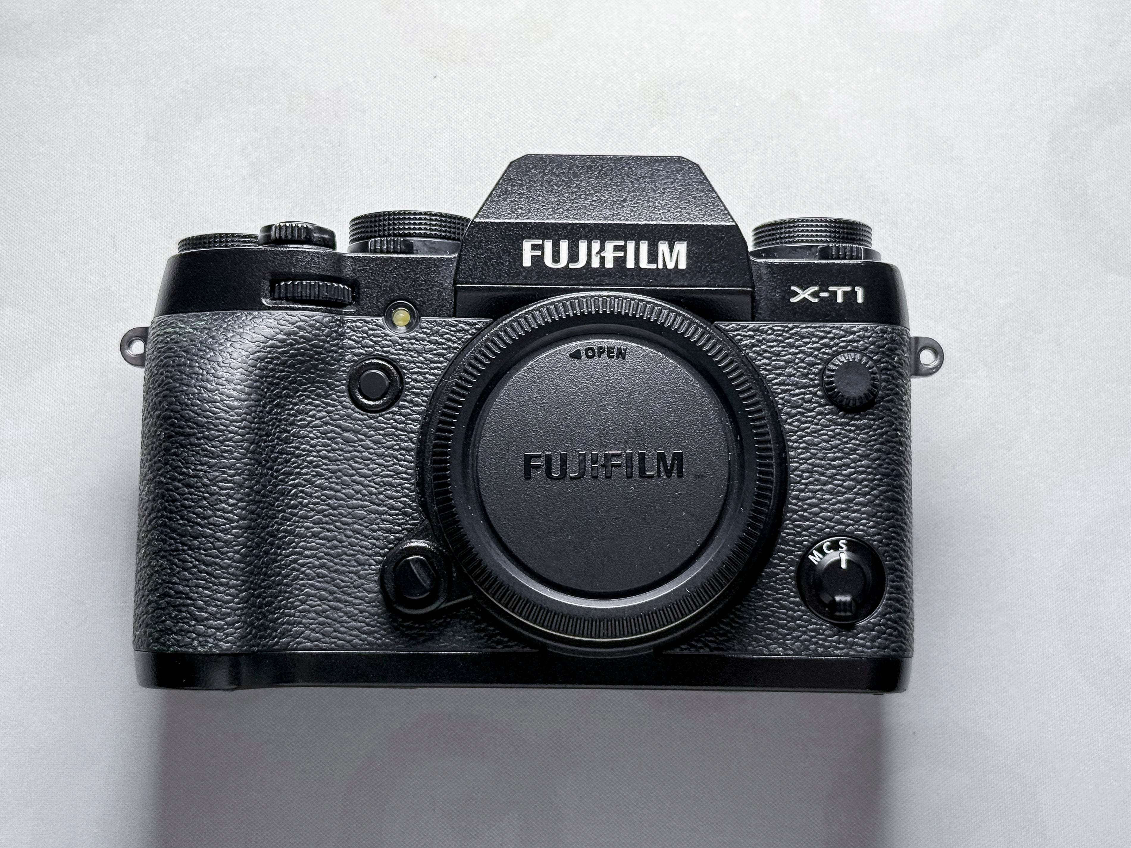 Fujifilm X-T1 Mirrorless APS-C - 1 Year Warranty, Excellent Fuji XT1