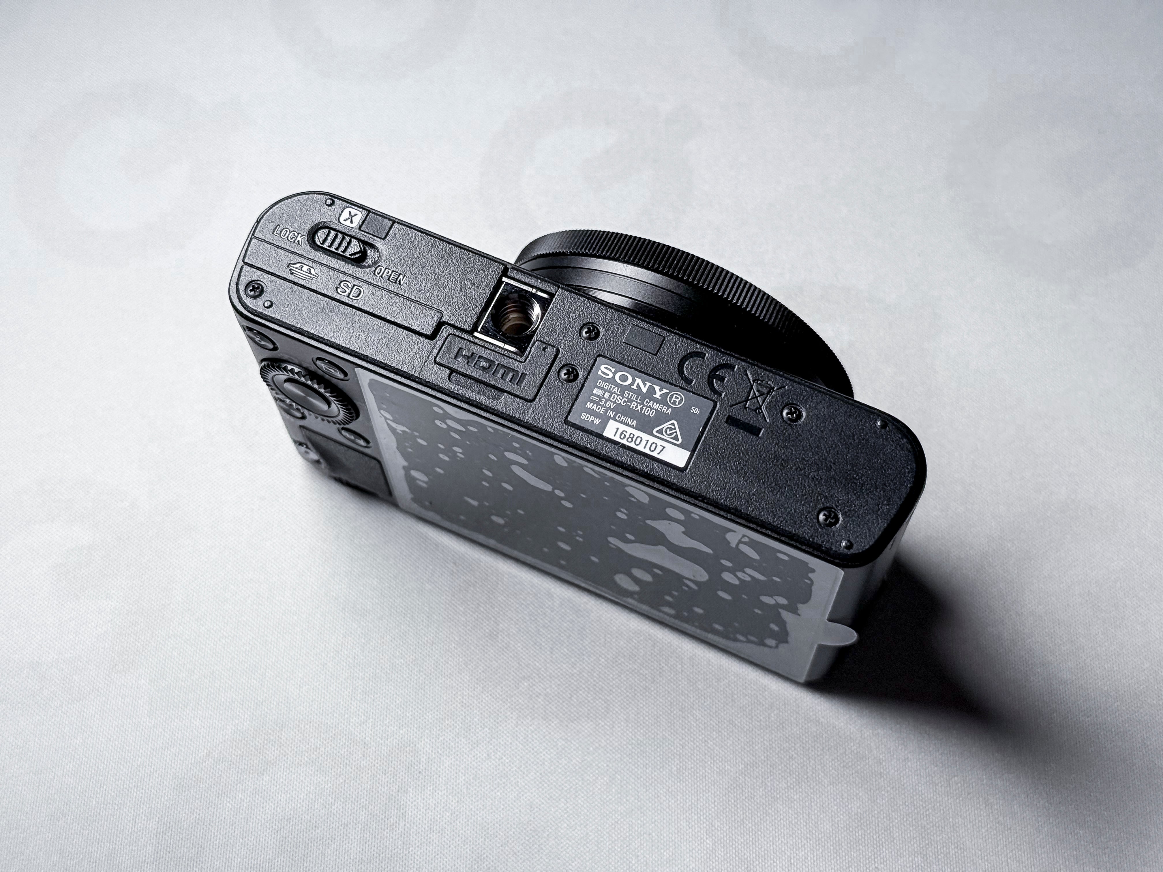 Sony RX100 Cyber-shot Digital Camera MINT - 1 Year Warranty RX 100 RX-100