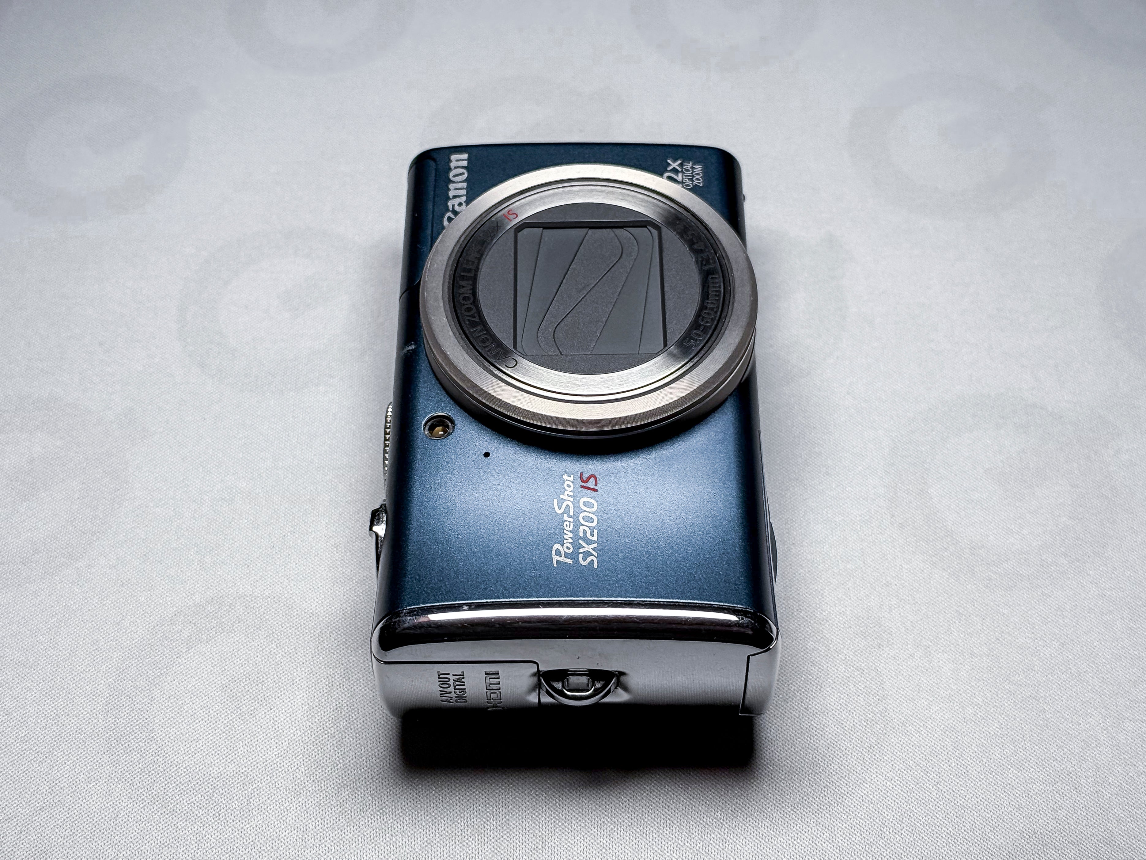 Canon SX200 IS CCD 12x Zoom Near Mint - 1 Year Warranty, Perfectly Working