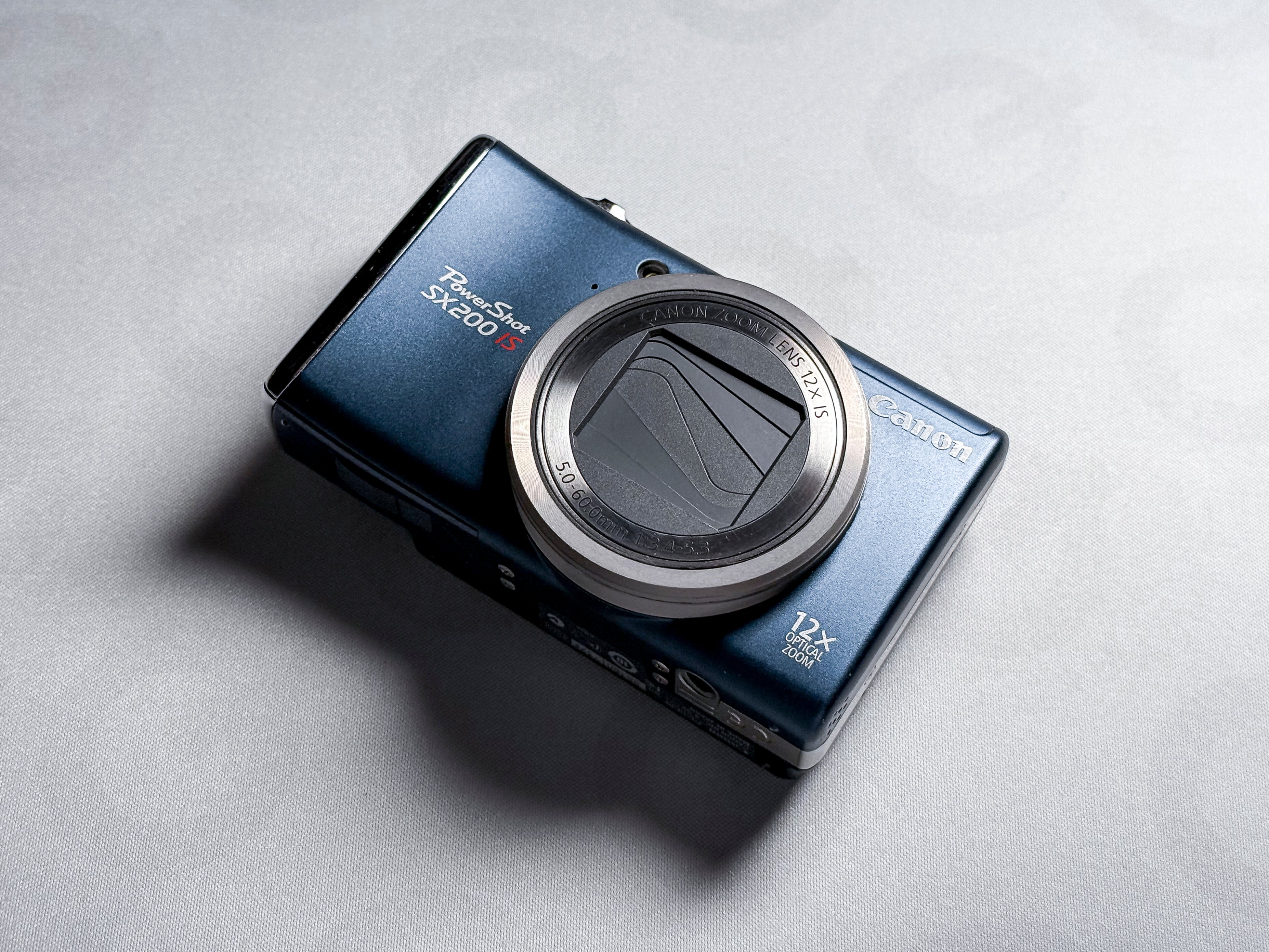 Canon SX200 IS CCD 12x Zoom Near Mint - 1 Year Warranty, Perfectly Working