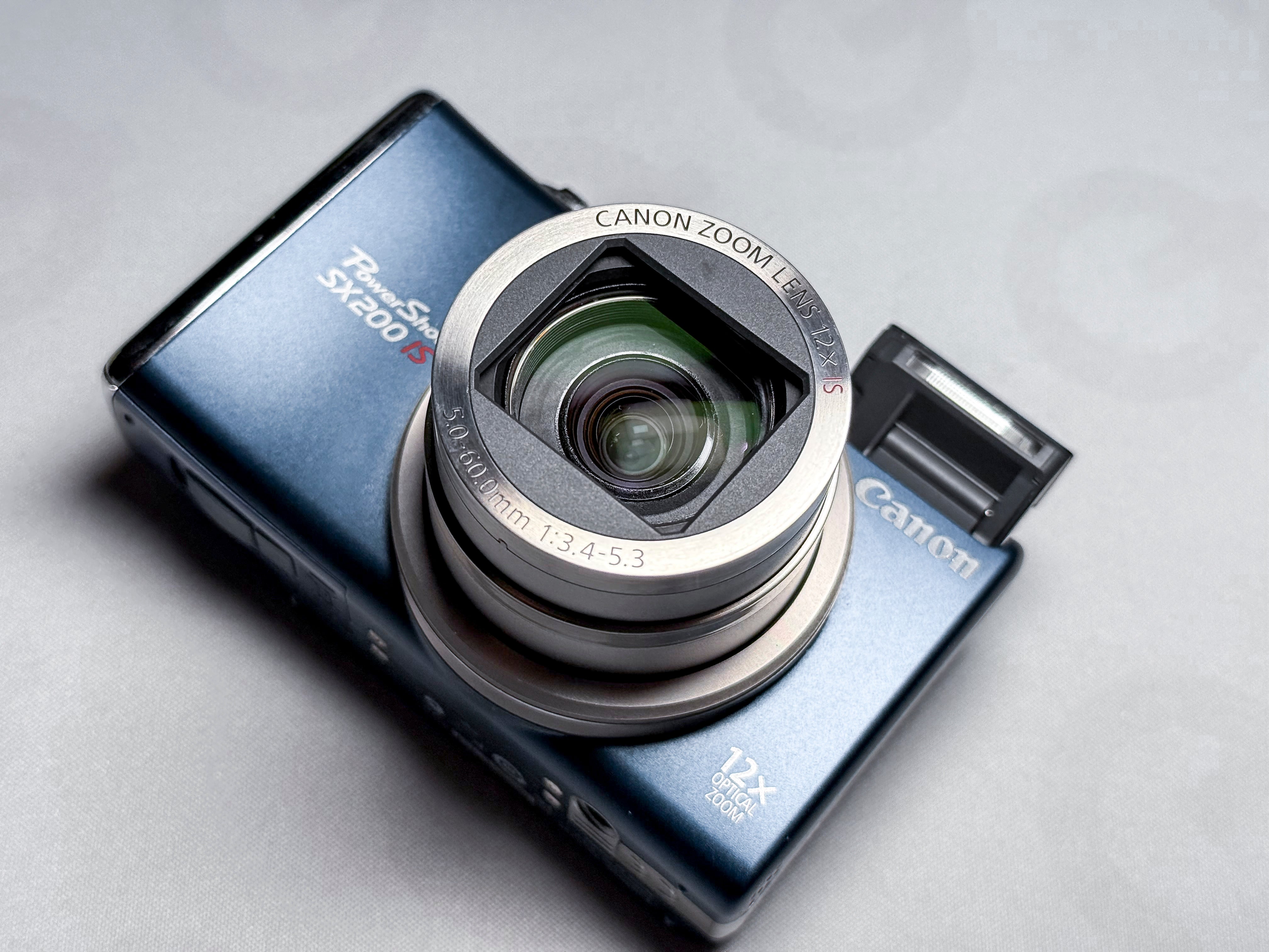 Canon SX200 IS CCD 12x Zoom Near Mint - 1 Year Warranty, Perfectly Working