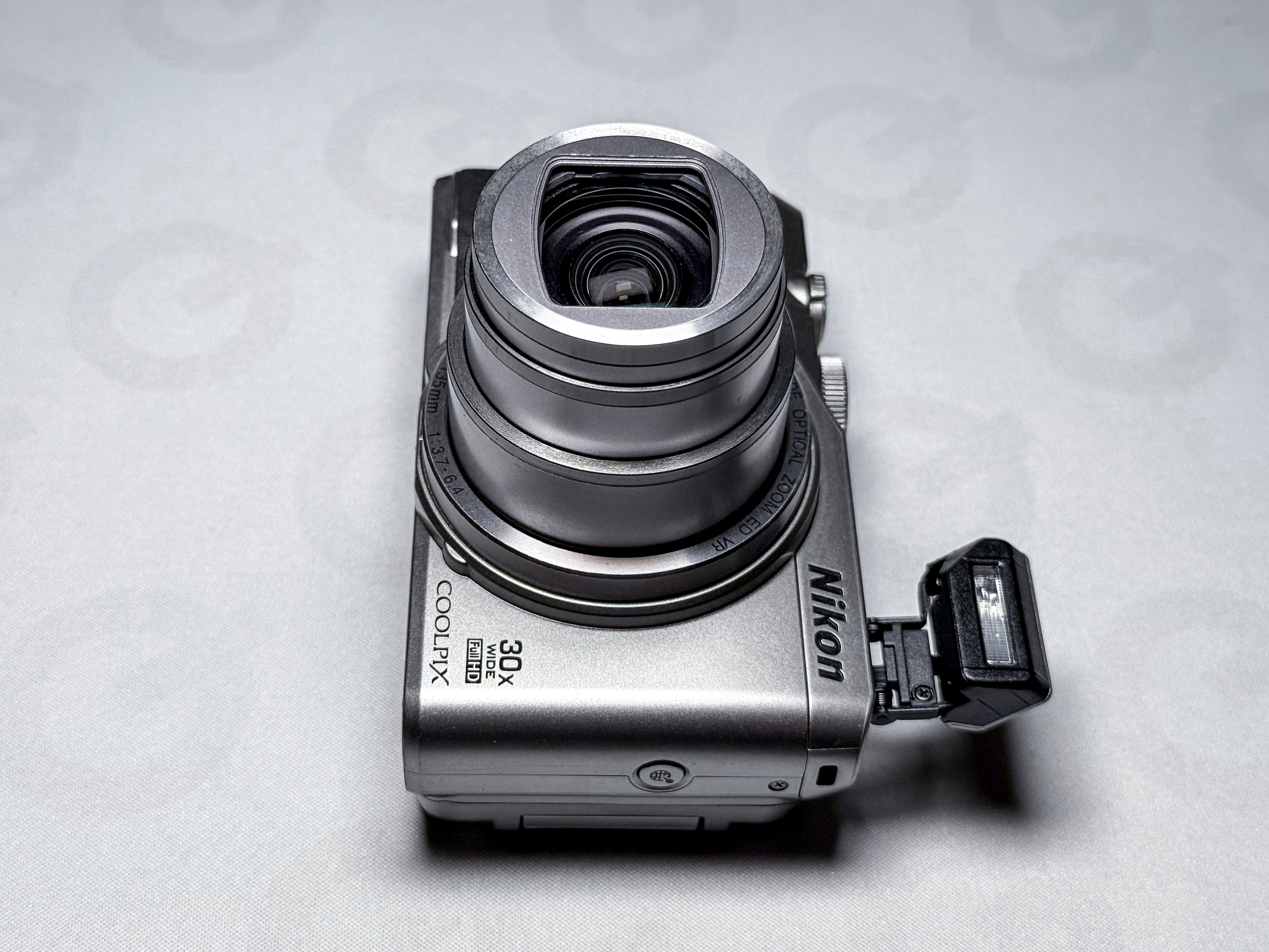 Nikon S9900 Coolpix 30x Zoom 16mpx - 1 Year Warranty, Perfectly Working