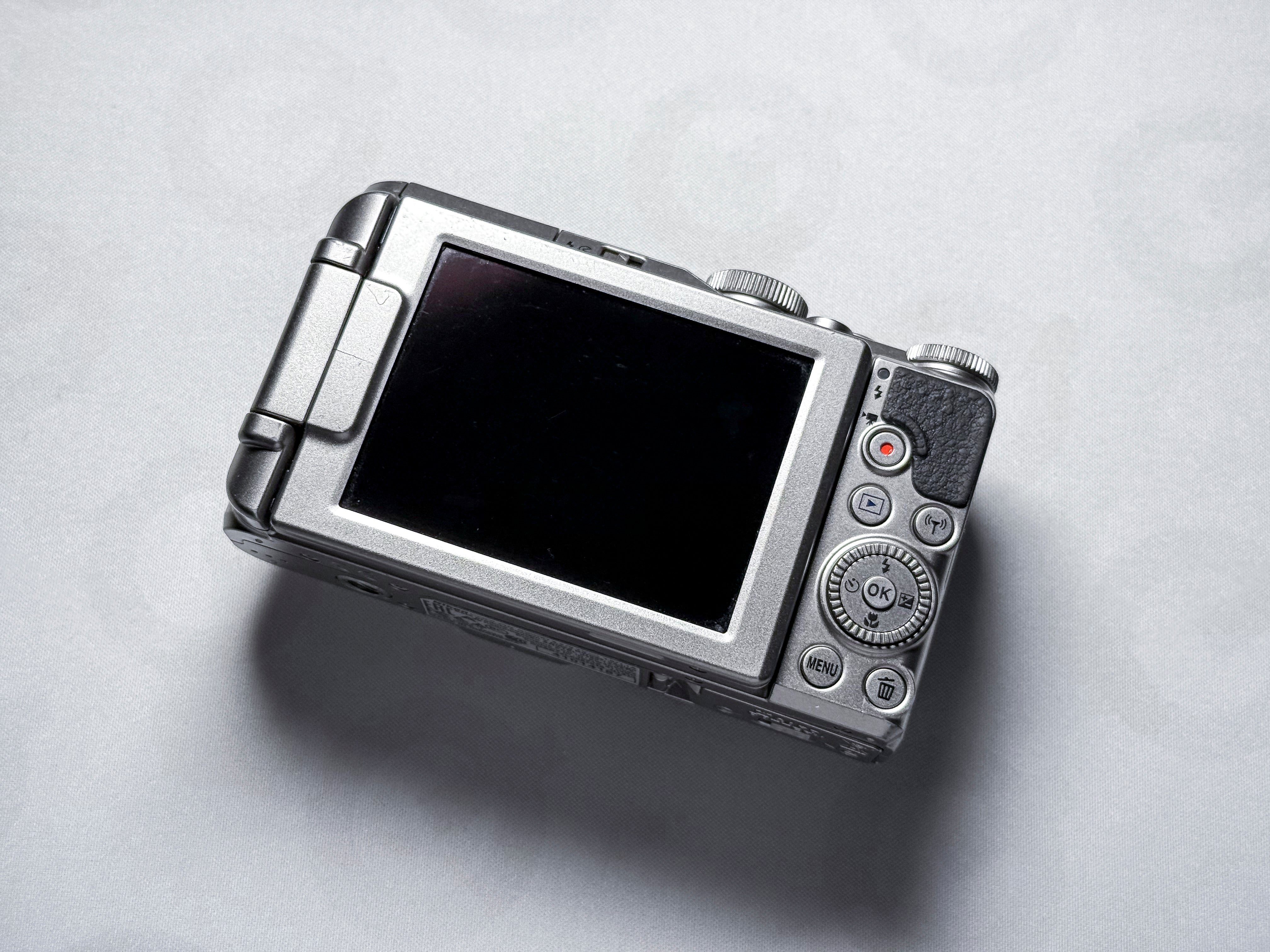 Nikon S9900 Coolpix 30x Zoom 16mpx - 1 Year Warranty, Perfectly Working