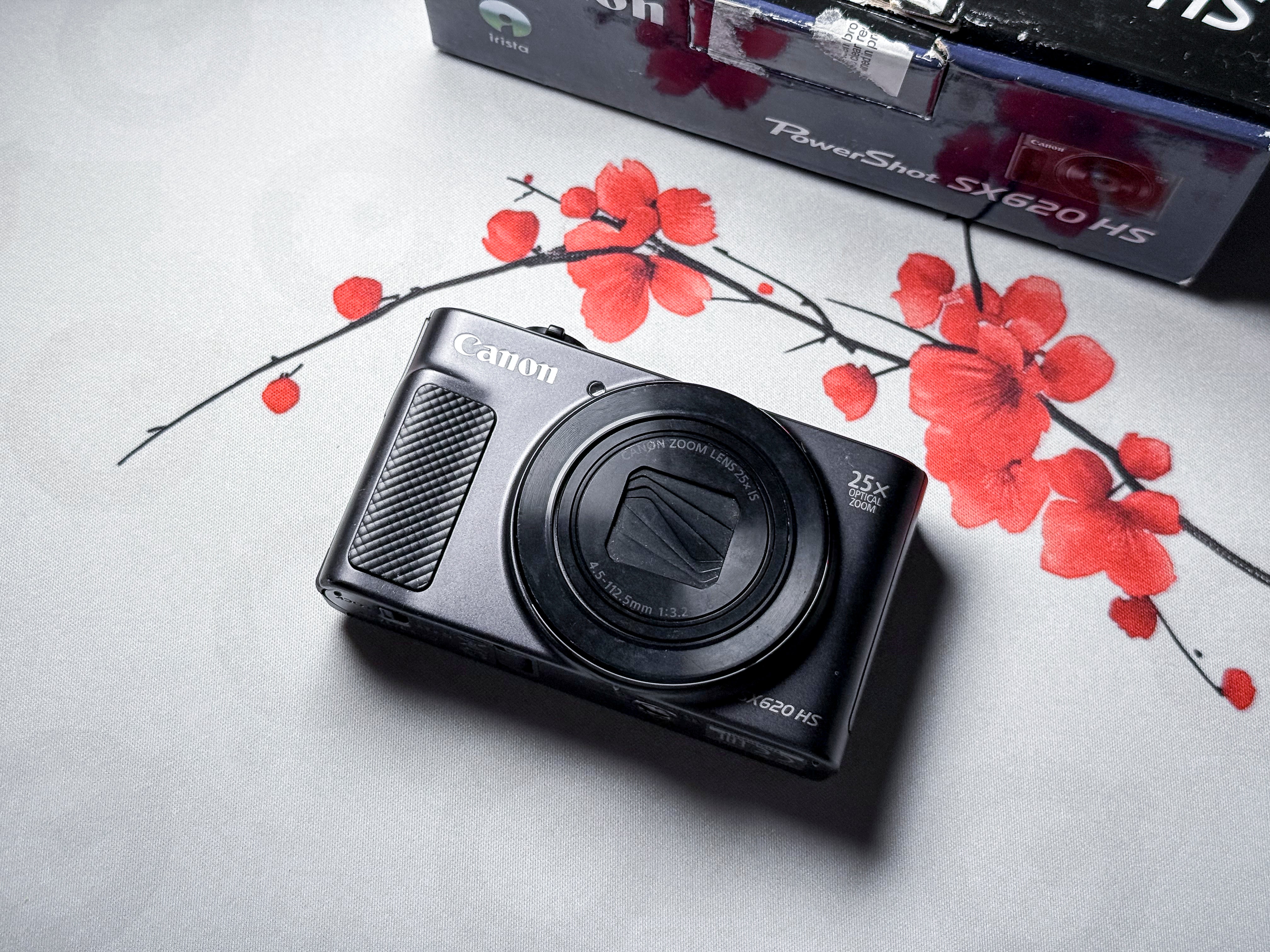 Canon SX620 HS 25x Zoom Compact Camera - 1 Year Warranty, Excellent