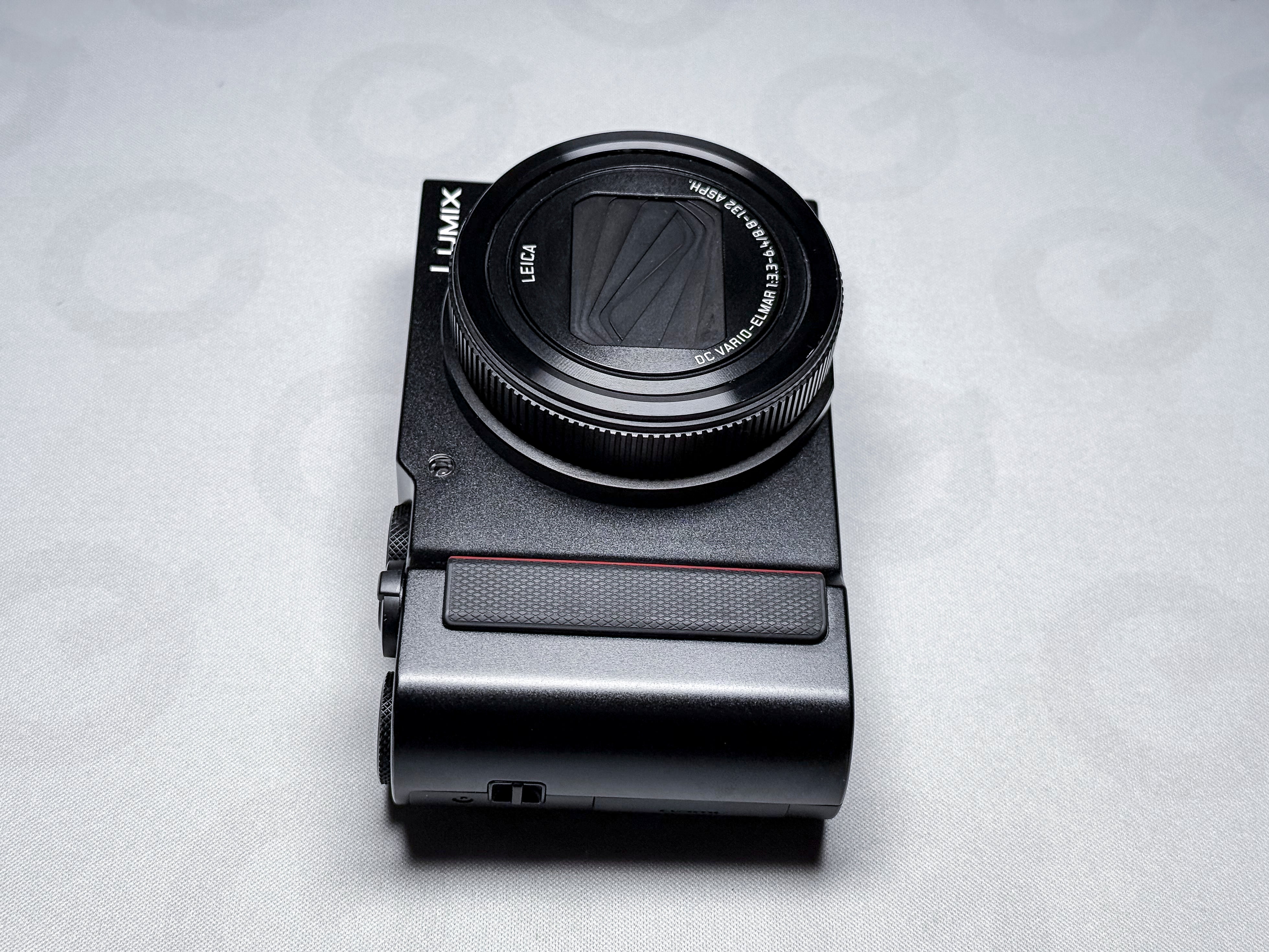 Panasonic Lumix TZ200 15x Leica Lens - 1 Year Warranty, Perfectly Working