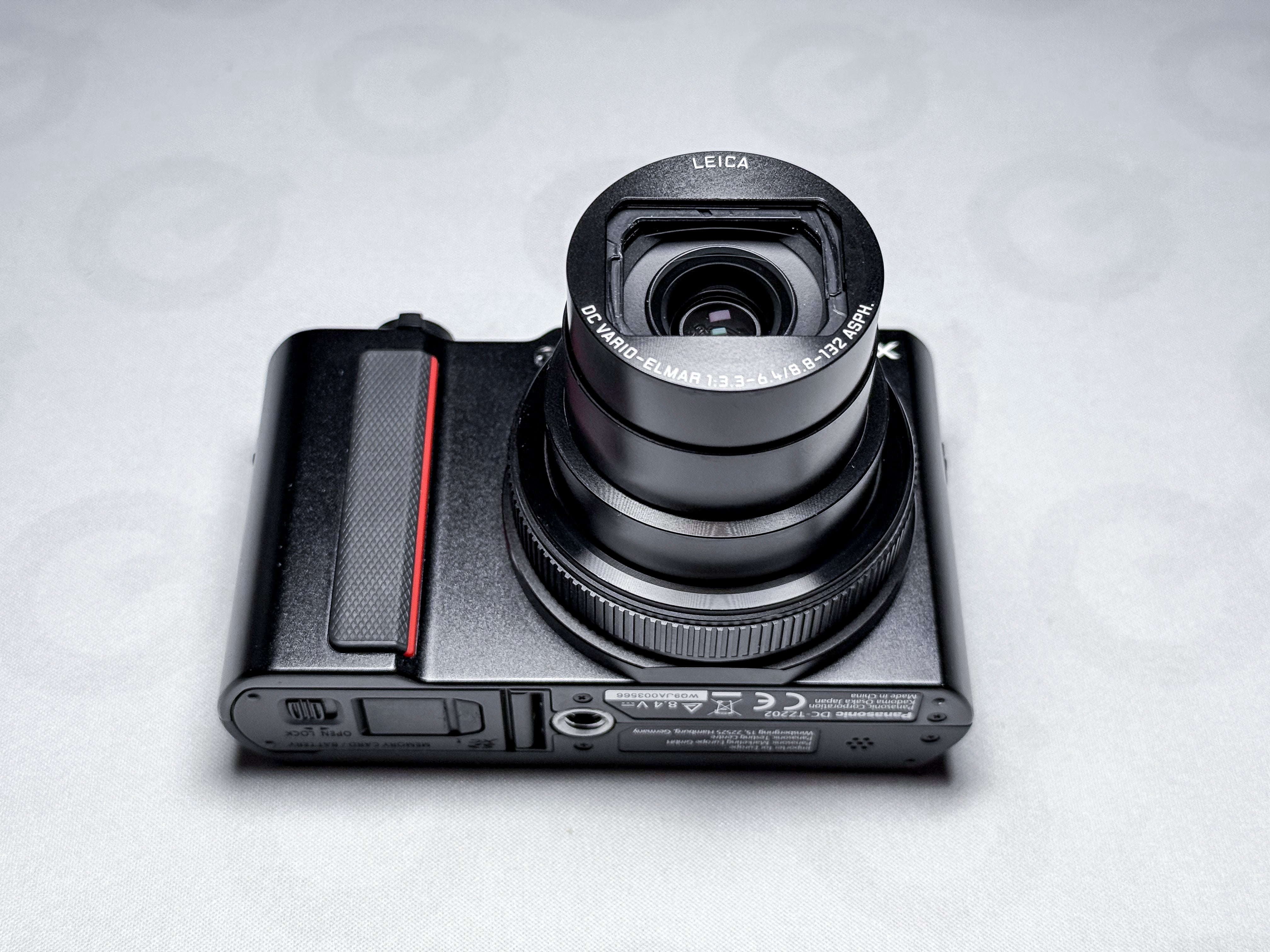 Panasonic Lumix TZ200 15x Leica Lens - 1 Year Warranty, Perfectly Working