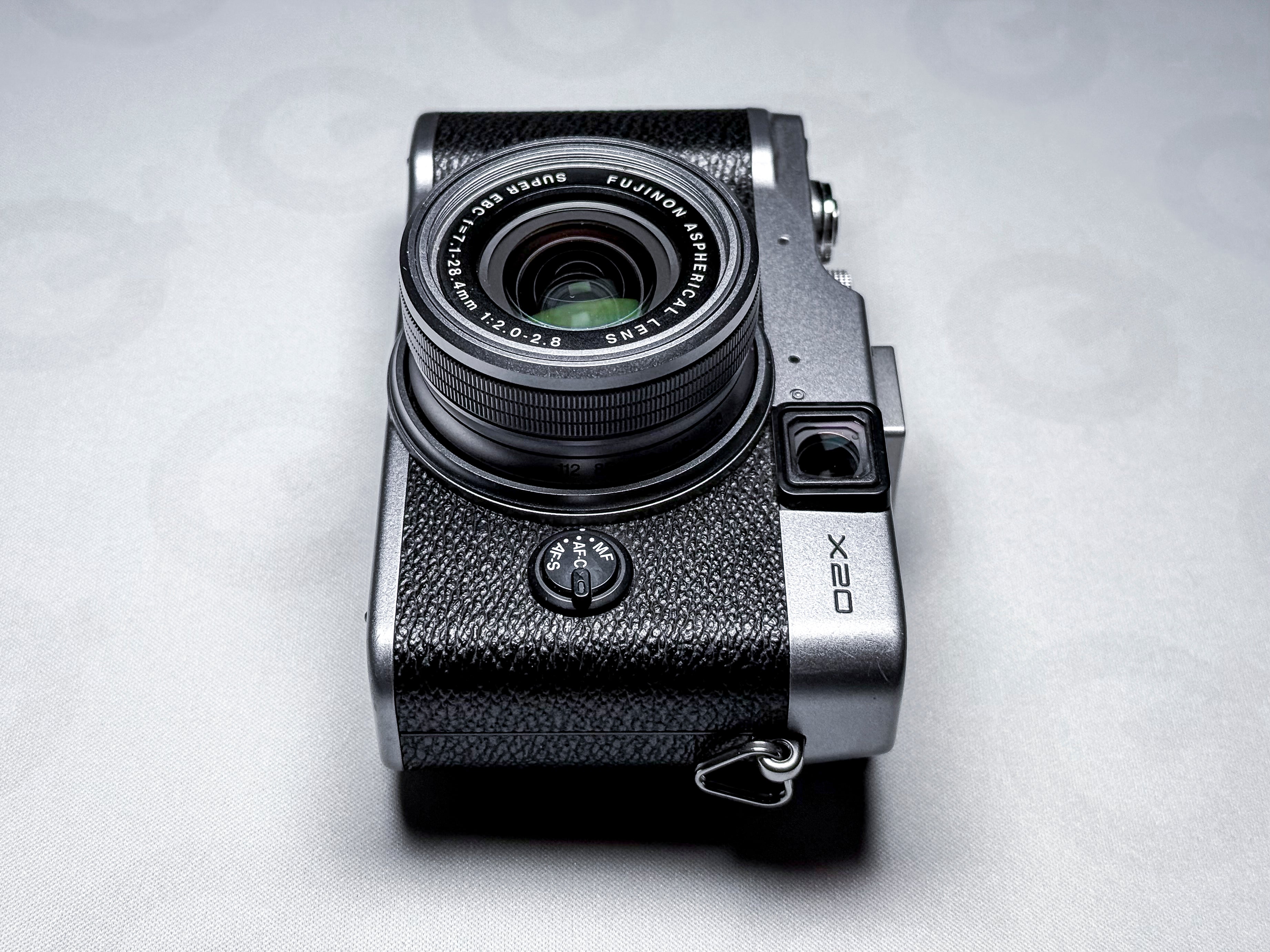 Fujifilm X20 Digital Camera with case- 1 Year Warranty, Excellent