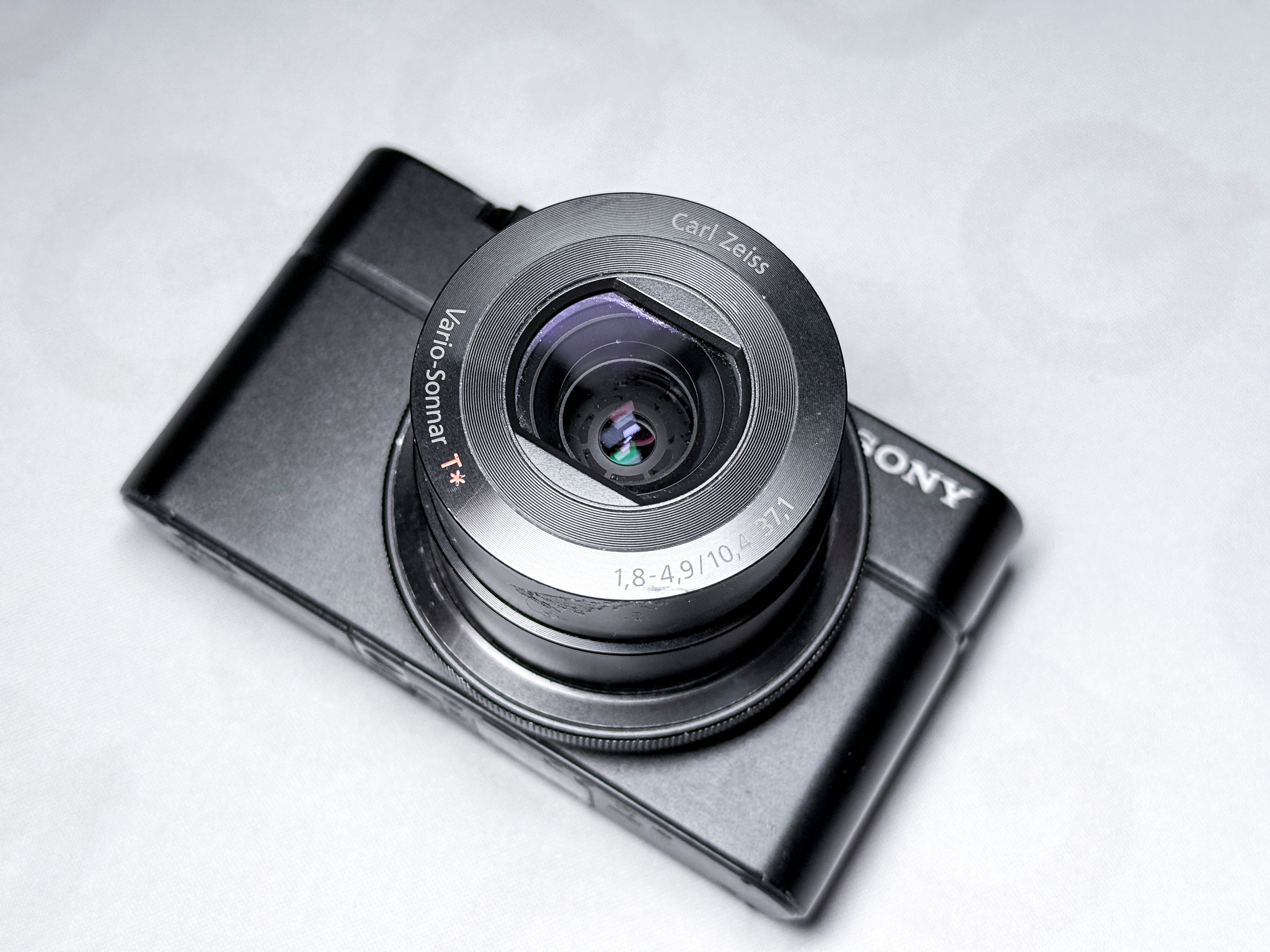Sony RX100 Cyber-shot DSC-RX100 - For spare or repair, lens error
