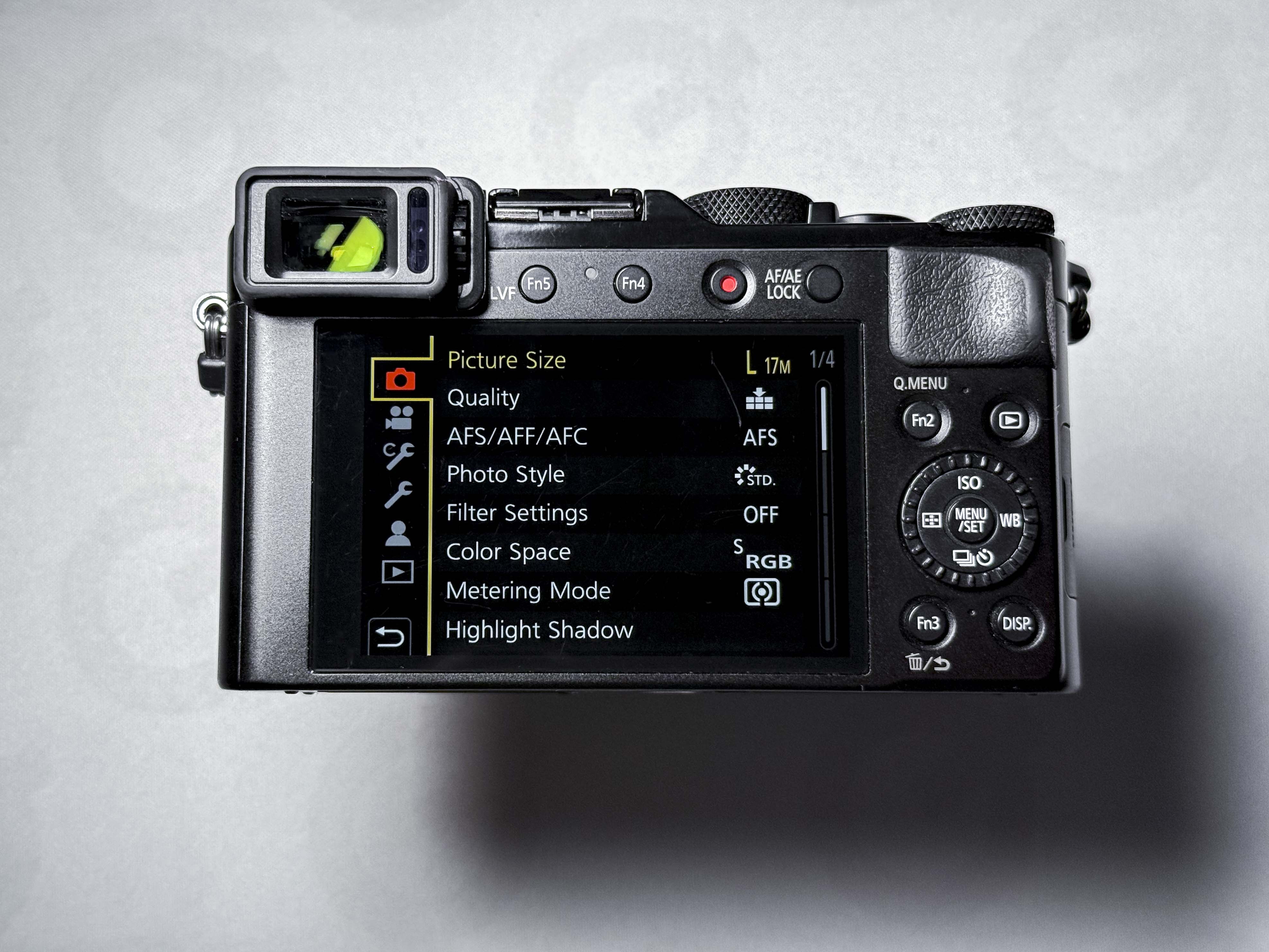 Panasonic Lumix LX100 II (uguale a Leica D-Lux 7) - 1 anno di garanzia, eccellente