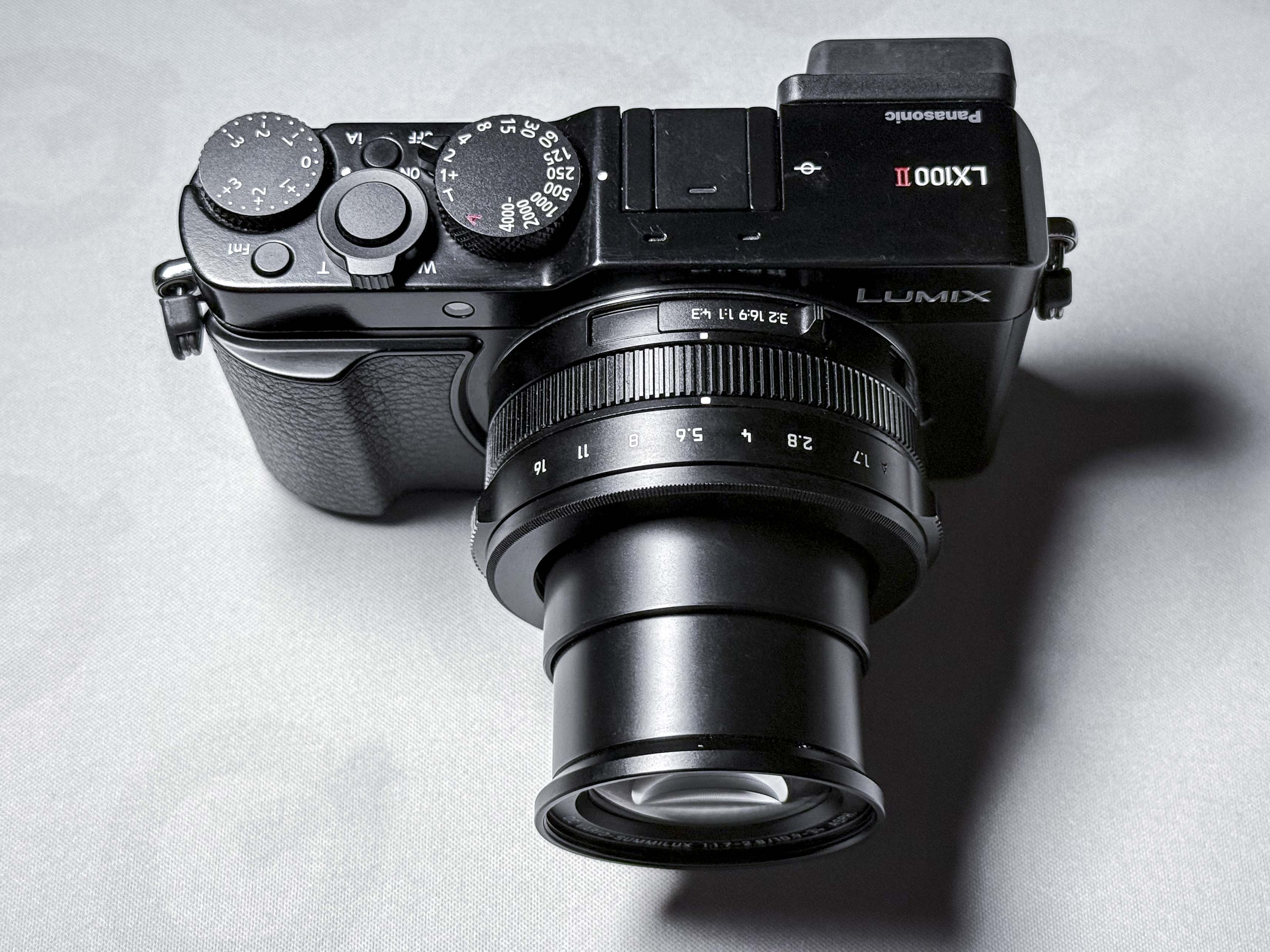Panasonic Lumix LX100 II (uguale a Leica D-Lux 7) - 1 anno di garanzia, eccellente