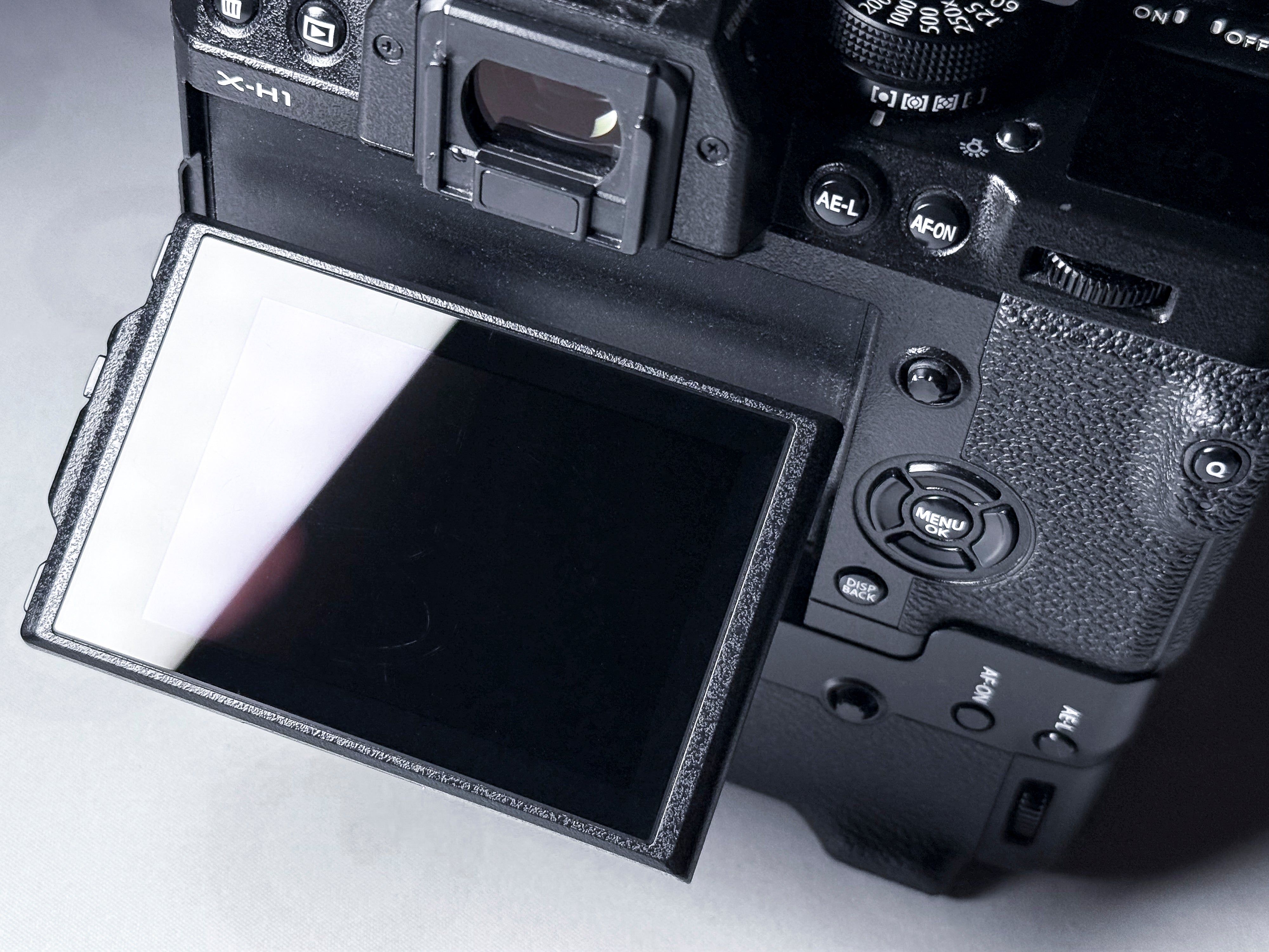 Fujifilm X-H1 Mirrorless Camera + BG - 1 Year Warranty, Excellent, Fuji XH1