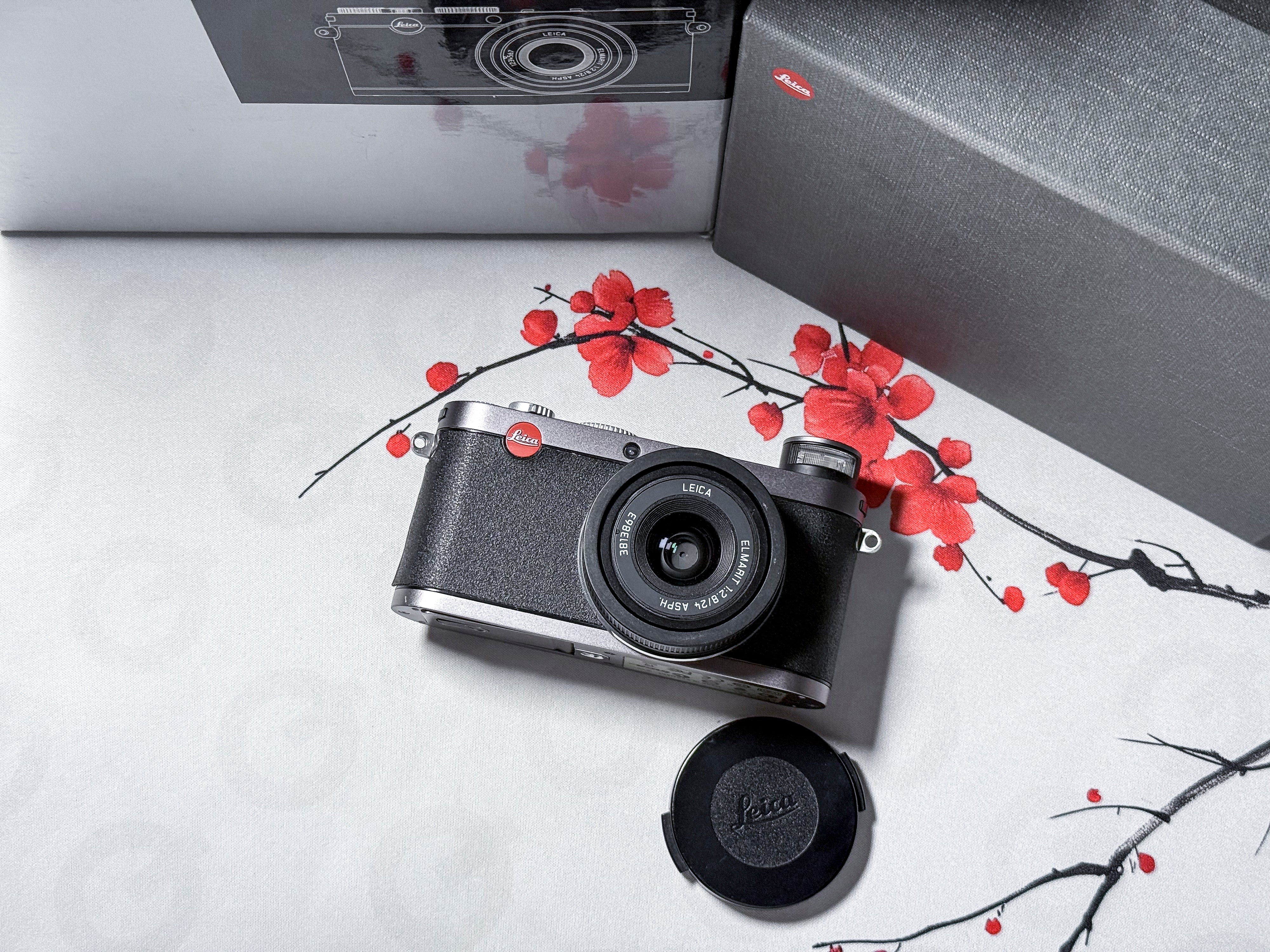 Leica X1 APS-C Digital Camera 36mm Elmarit - Perfectly Working, Excellent