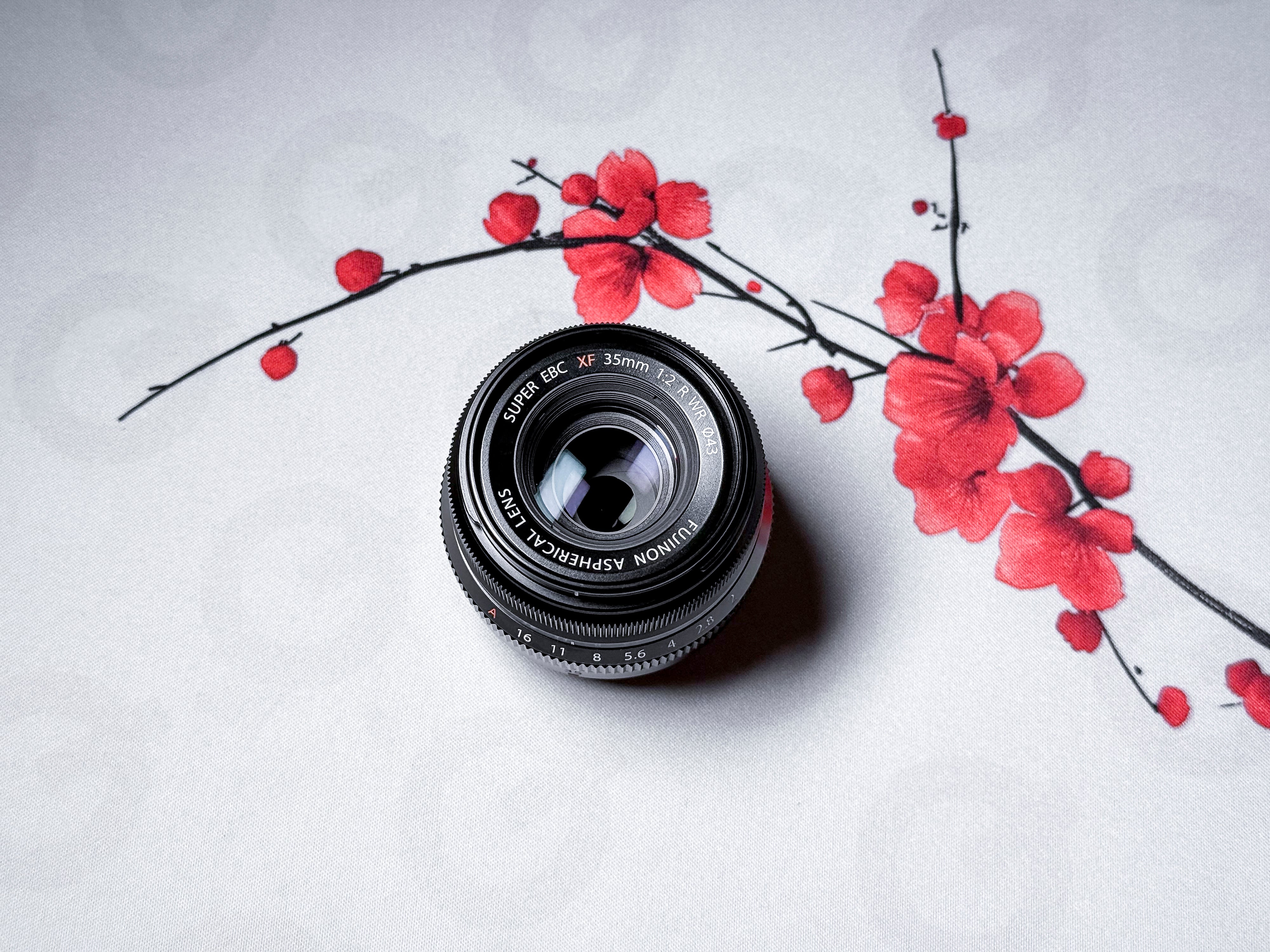 Fujifilm XF 35mm f/2.0 WR Lens - 1 Year Warranty, Near Mint, Perfectly Working