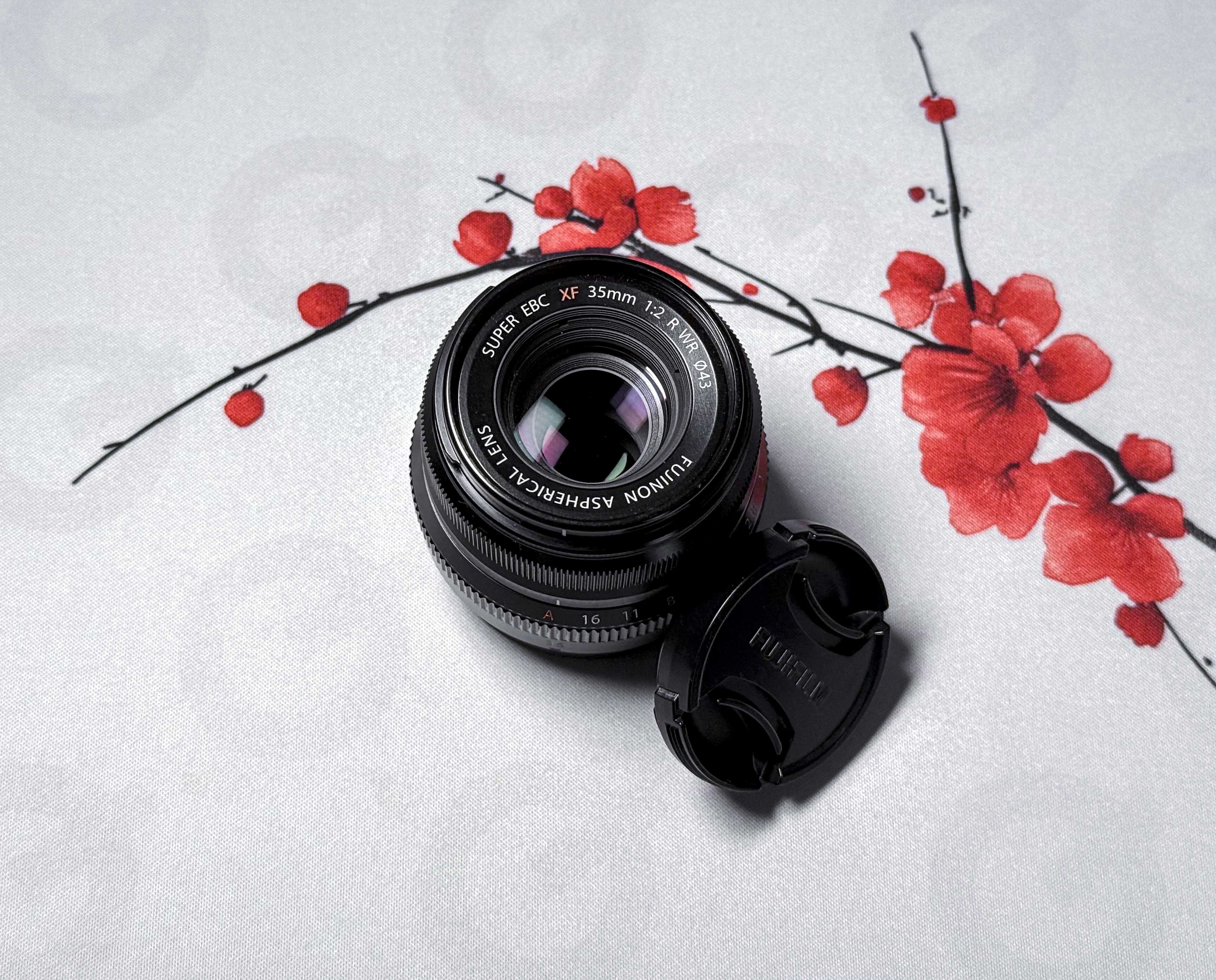 Fujifilm XF 35mm f/2.0 WR Lens - Near Mint, Perfectly Working