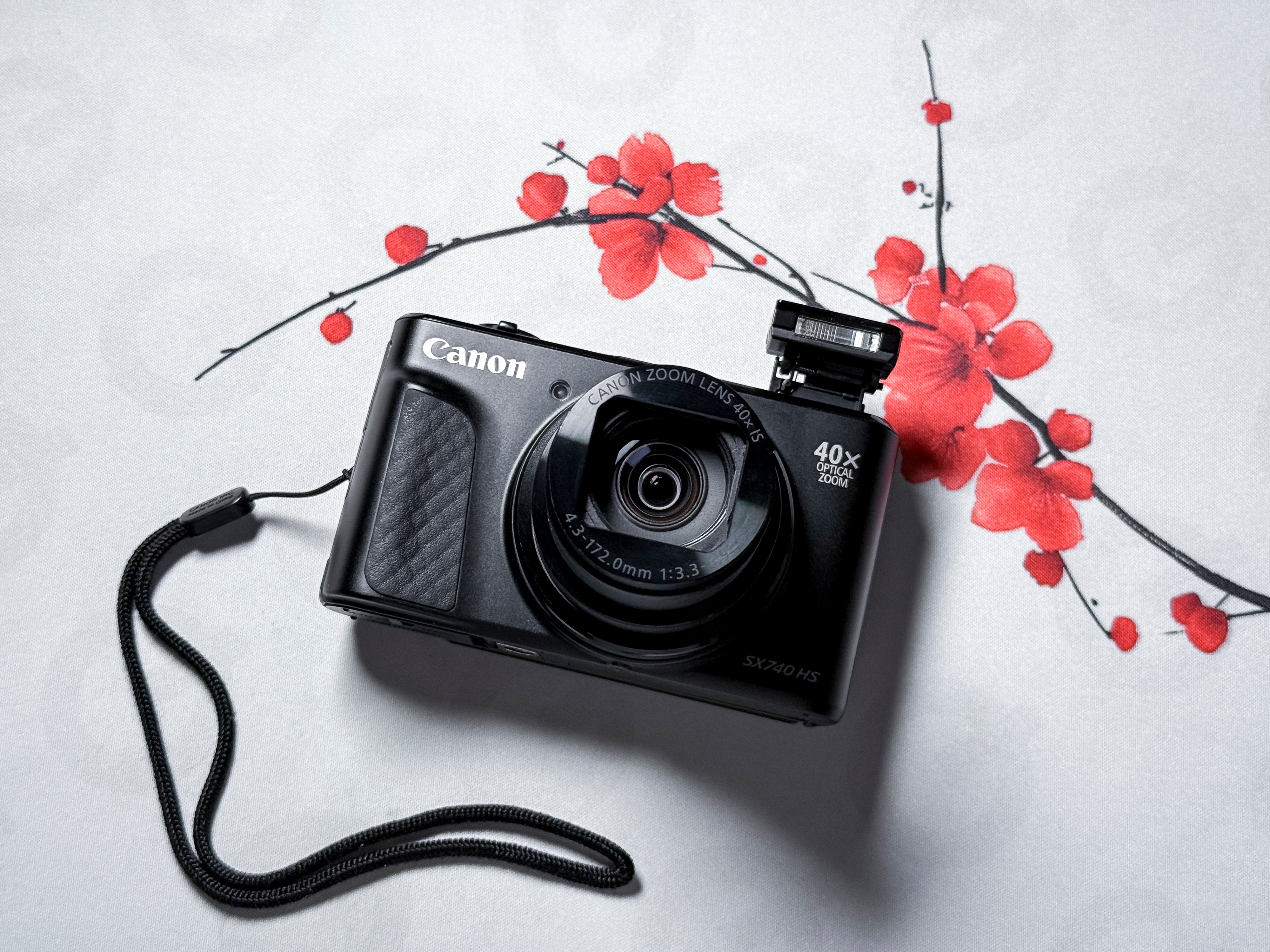 Canon SX740 HS Powershot Compact Camera 40x Zoom - 1 Year Warranty, Near Mint