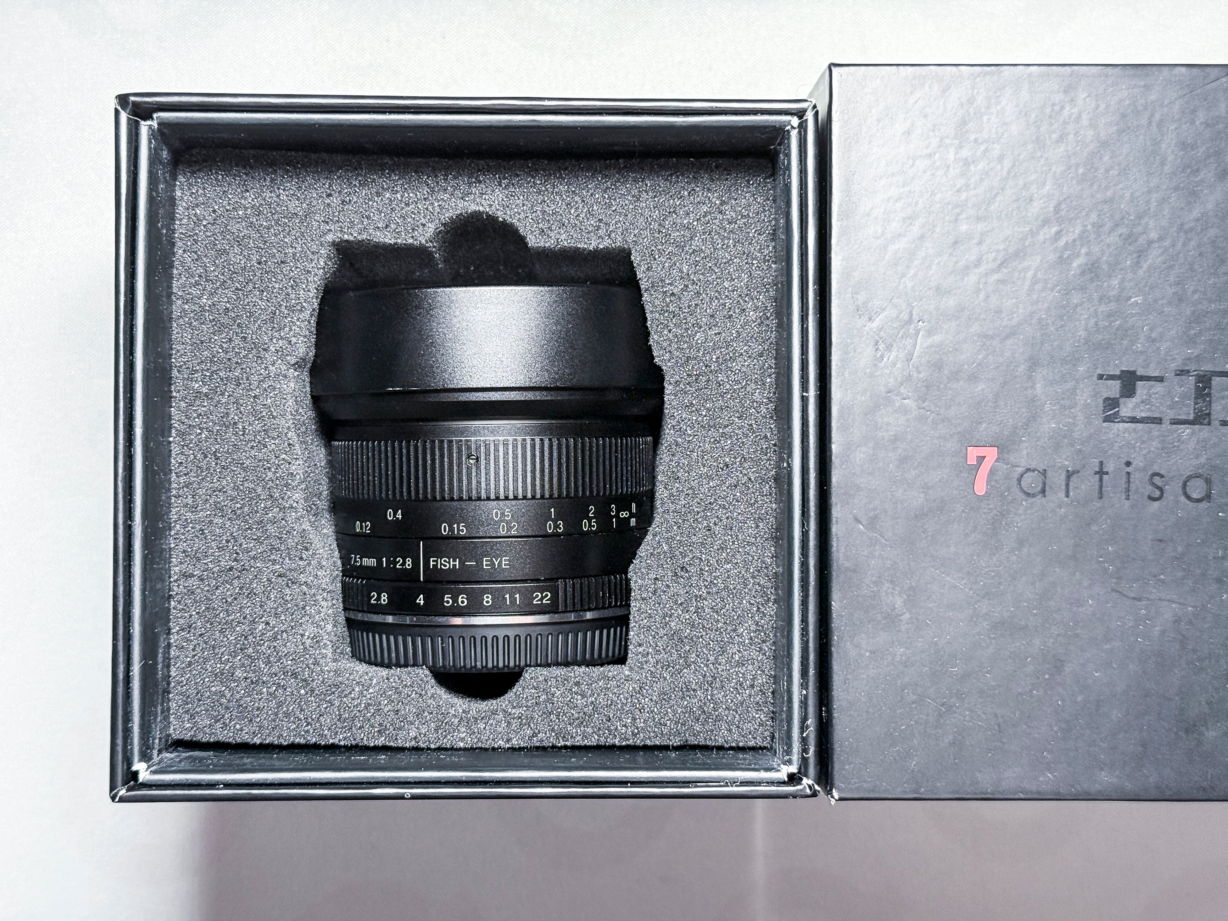 Fisheye 7,5 mm f/2,8 7Artisans per M43 Quattro Terzi - Garanzia di 1 anno, eccellente