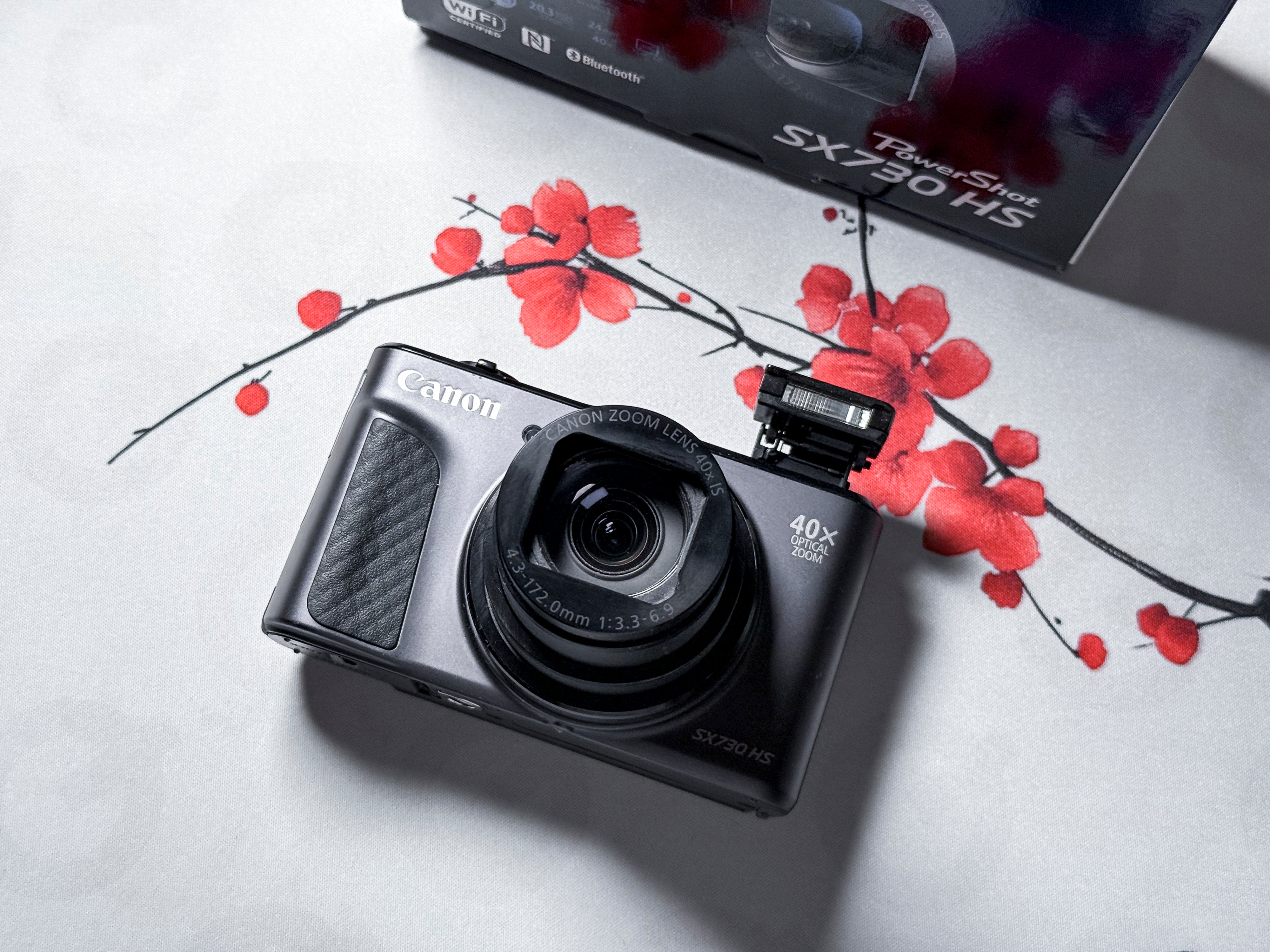 Canon SX730 HS Powershot Compact Camera 40x Zoom - 1 Year Warranty, Near Mint