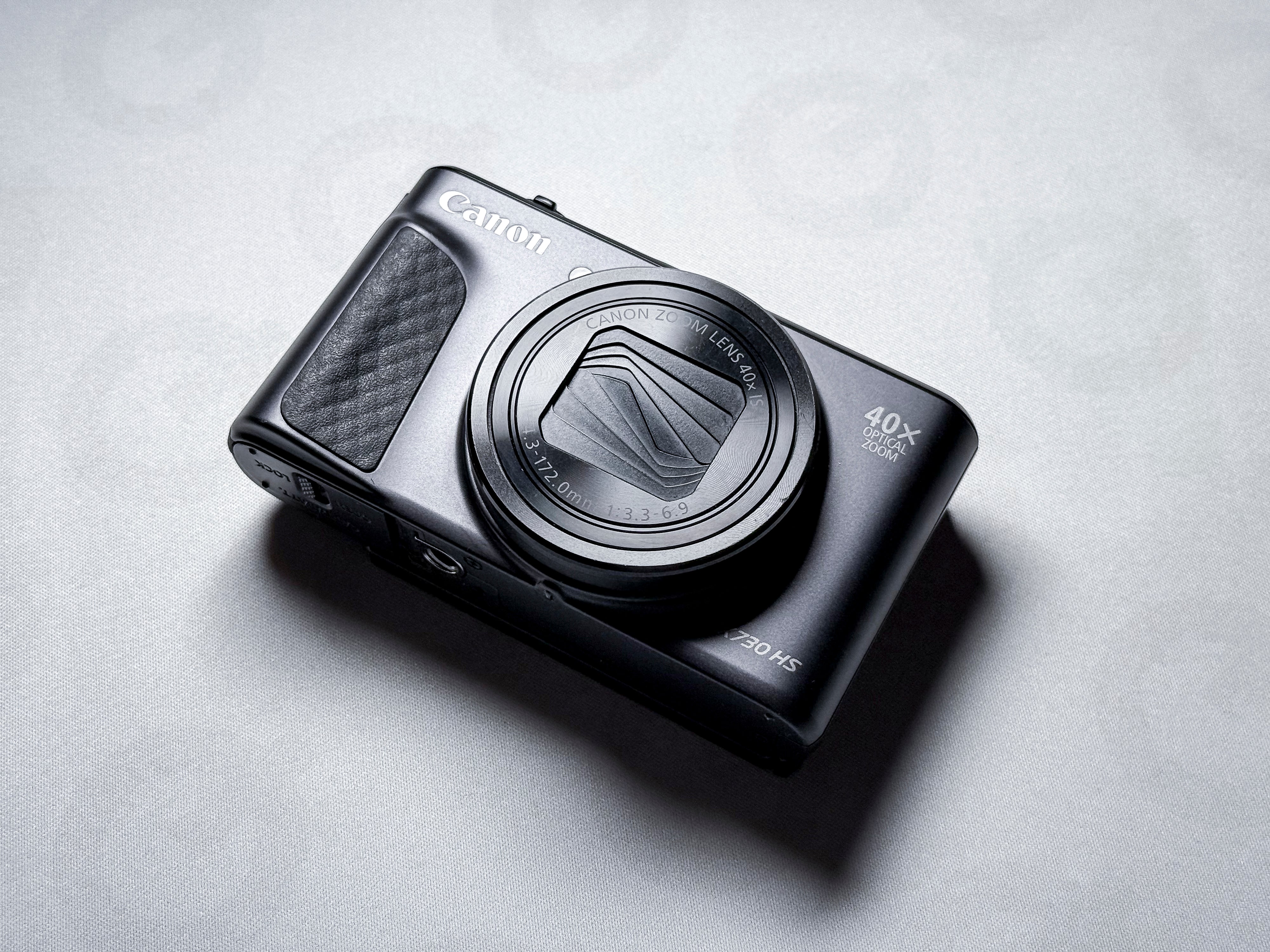 Canon SX730 HS Powershot Compact Camera 40x Zoom - 1 Year Warranty, Near Mint