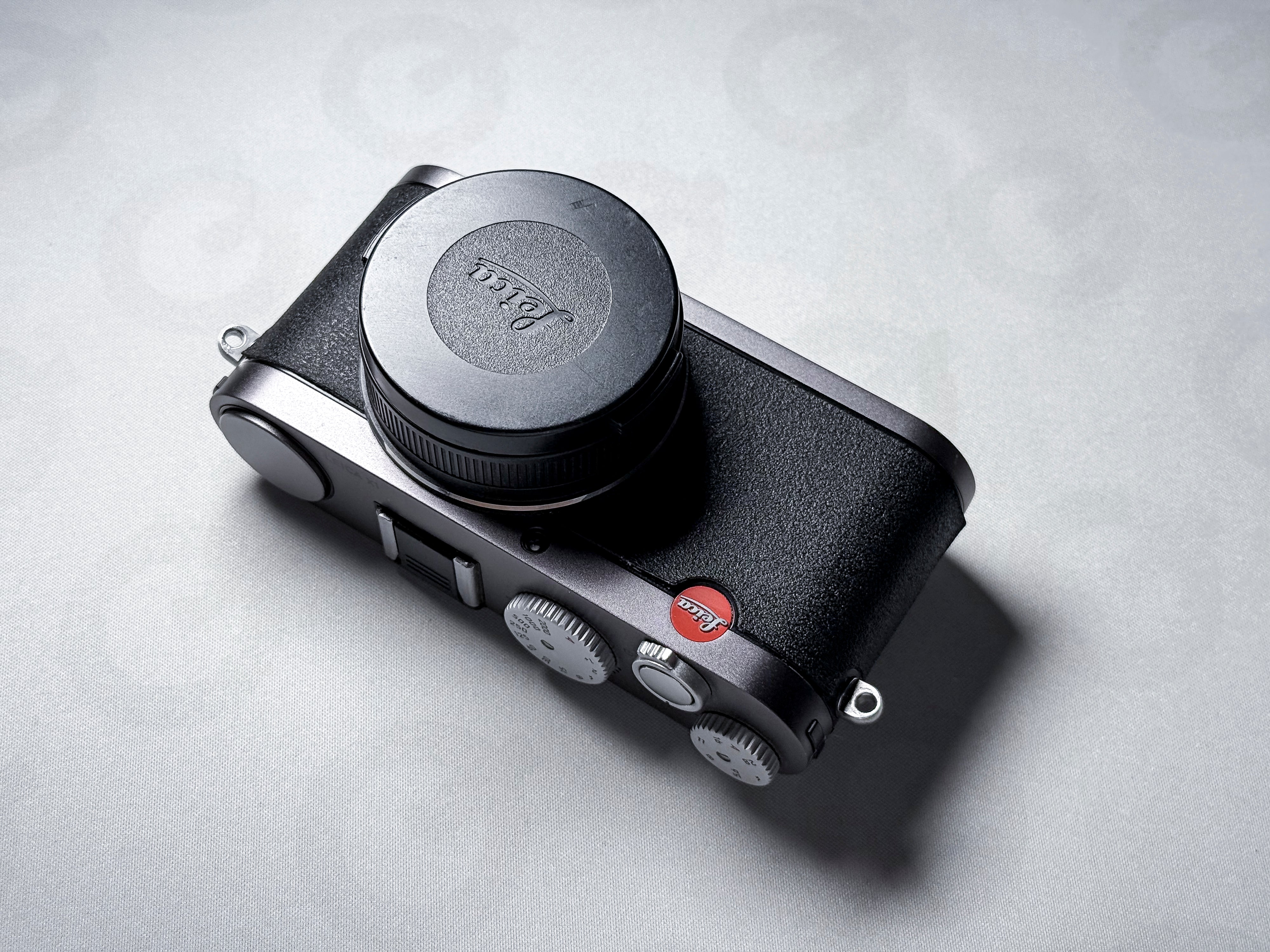 Leica X1 APS-C Digital Camera 36mm Elmarit - Perfectly Working, Excellent
