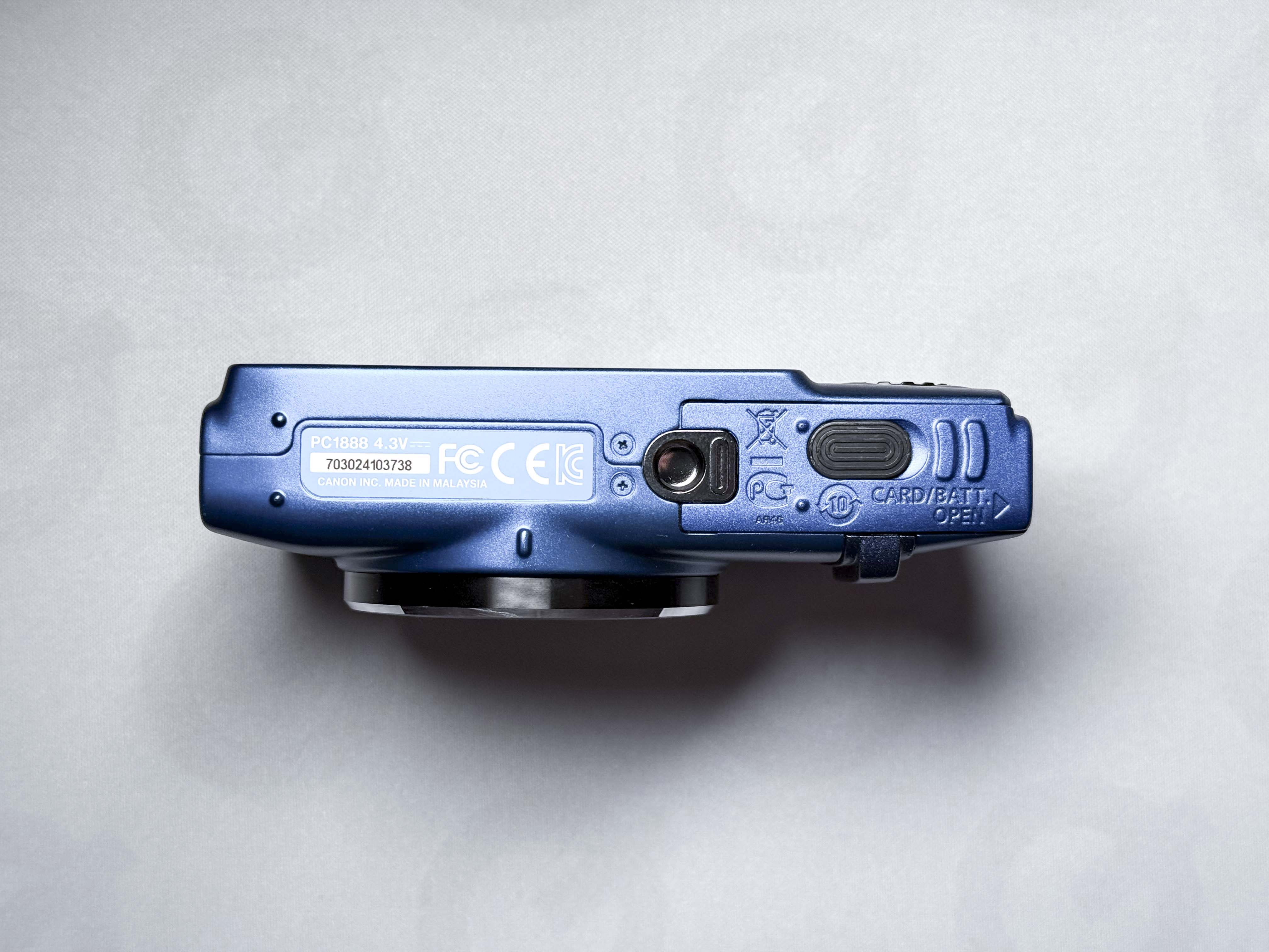 Canon Powershot SX240 HS - 1 Year Warranty, Near Mint