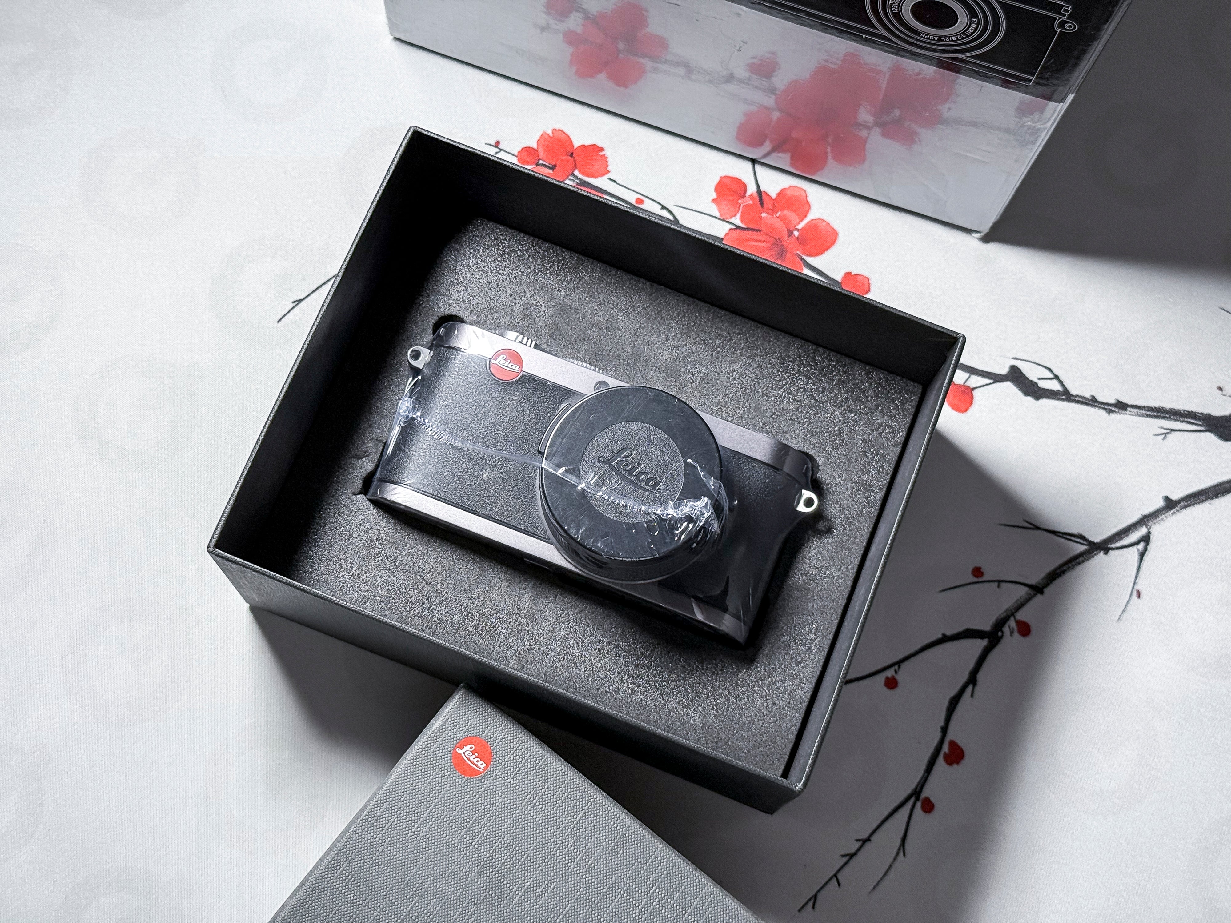 Leica X1 APS-C Digital Camera 36mm Elmarit - Perfectly Working, Excellent