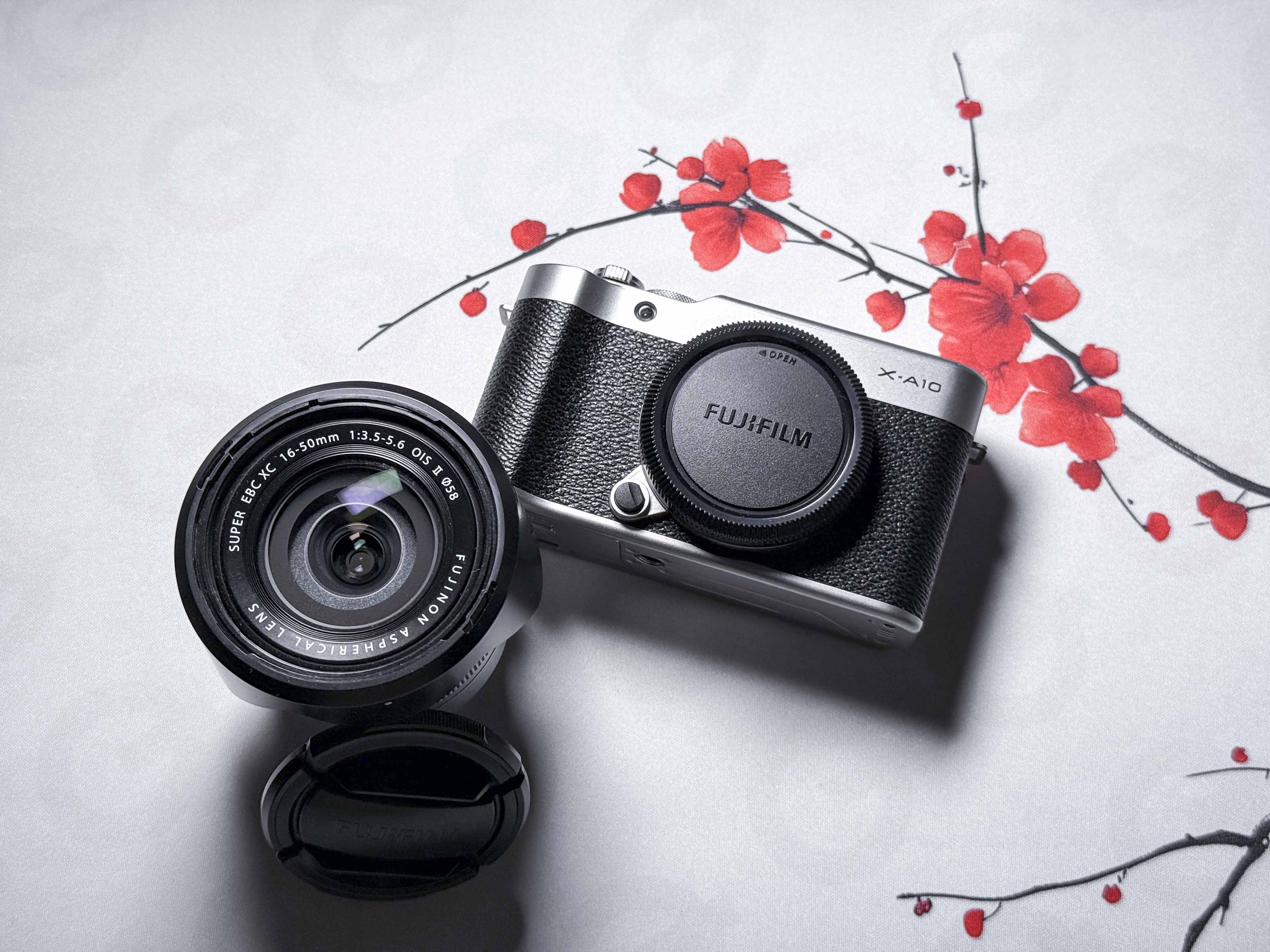 Fujifilm X-A10 + 16-50mm OIS II Mirrorless - 1 Year Warranty - Fuji XA10