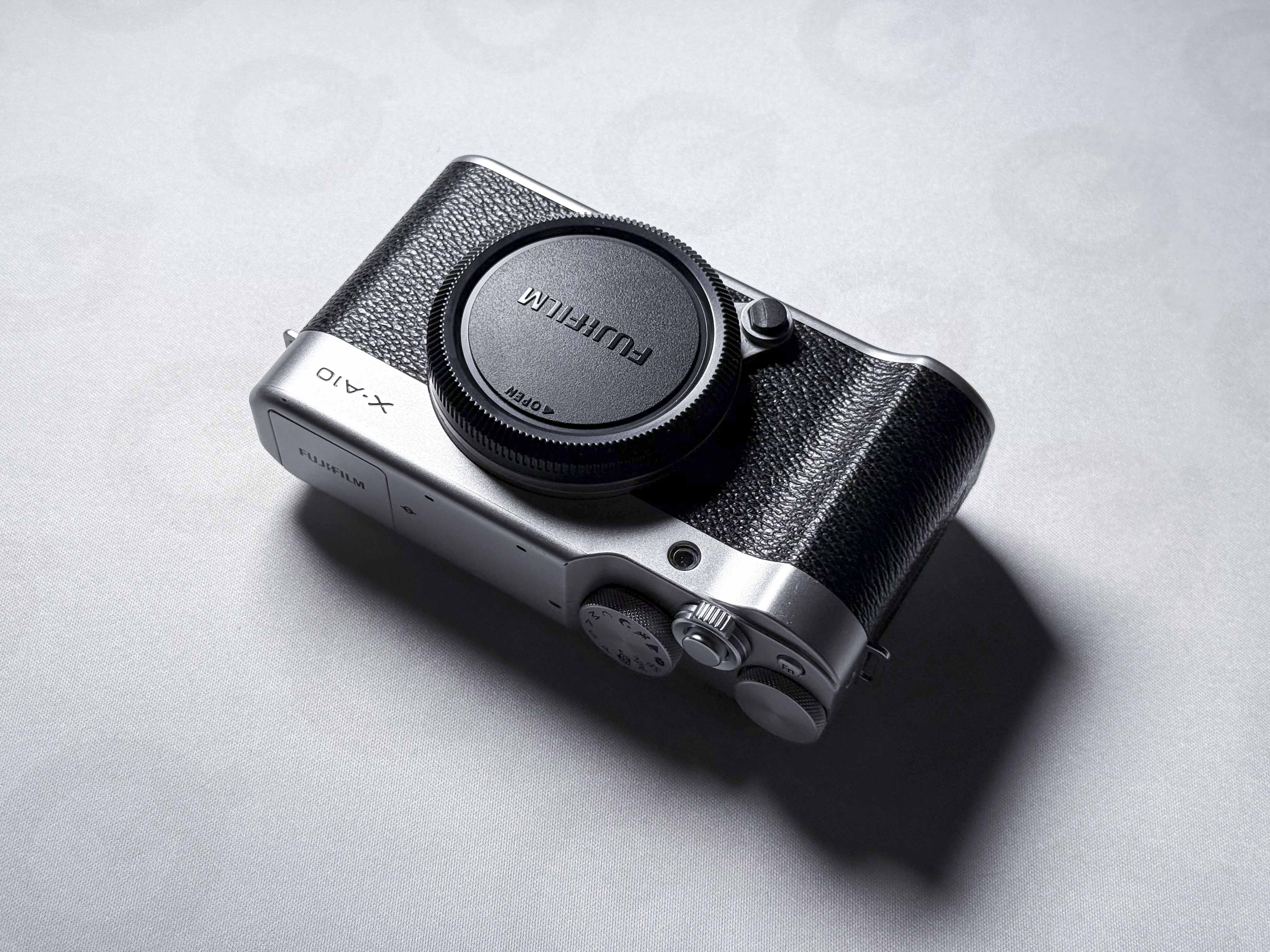 Fujifilm X-A10 + 16-50mm OIS II Mirrorless - 1 Year Warranty - Fuji XA10