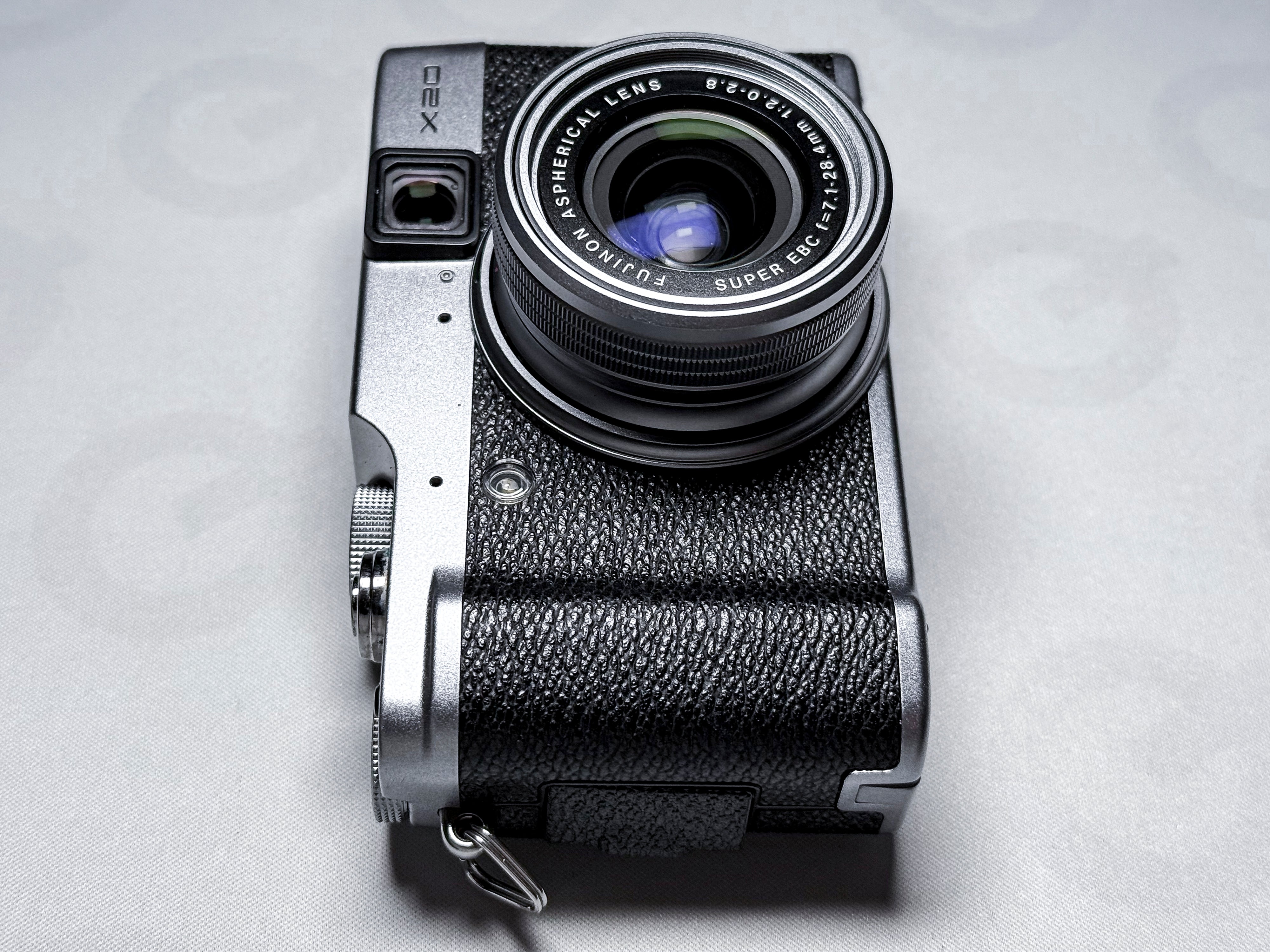 Fotocamera digitale Fujifilm X20 con custodia - Garanzia di 1 anno, eccellente